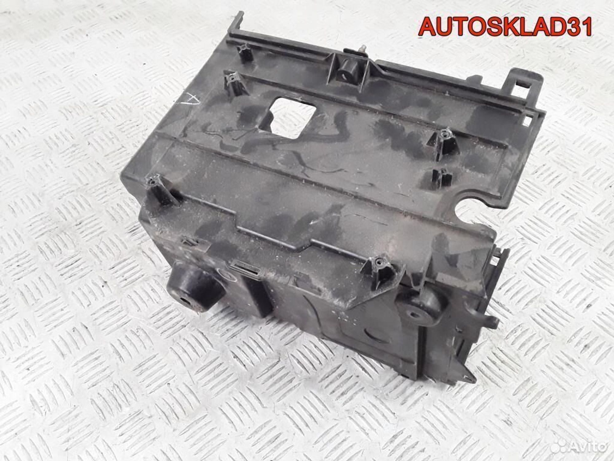 Крепление акб Mazda 3 BK BP4K56040, 1700 рублей, Дубовое