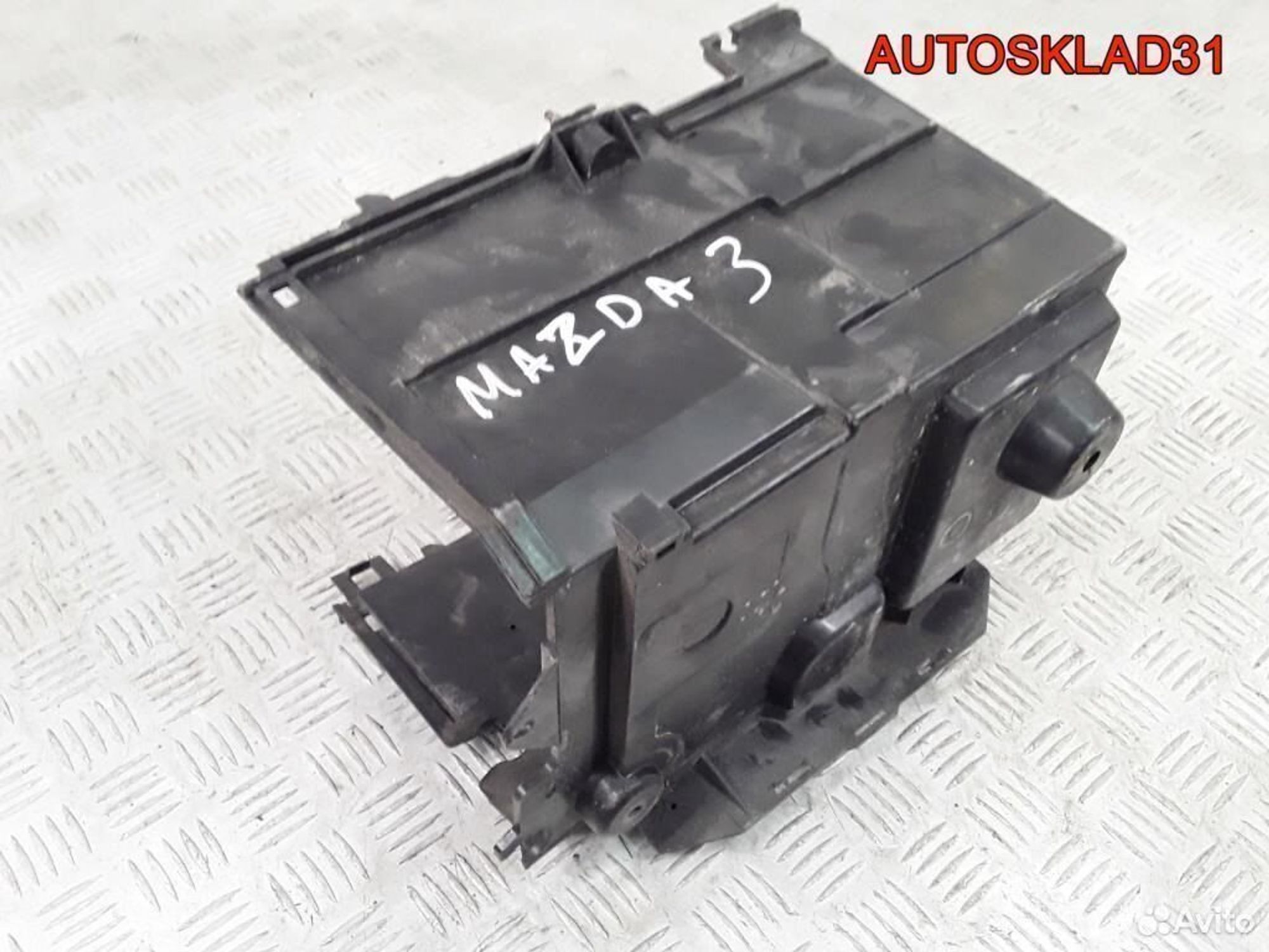 Крепление акб Mazda 3 BK BP4K56040, 1700 рублей, Дубовое