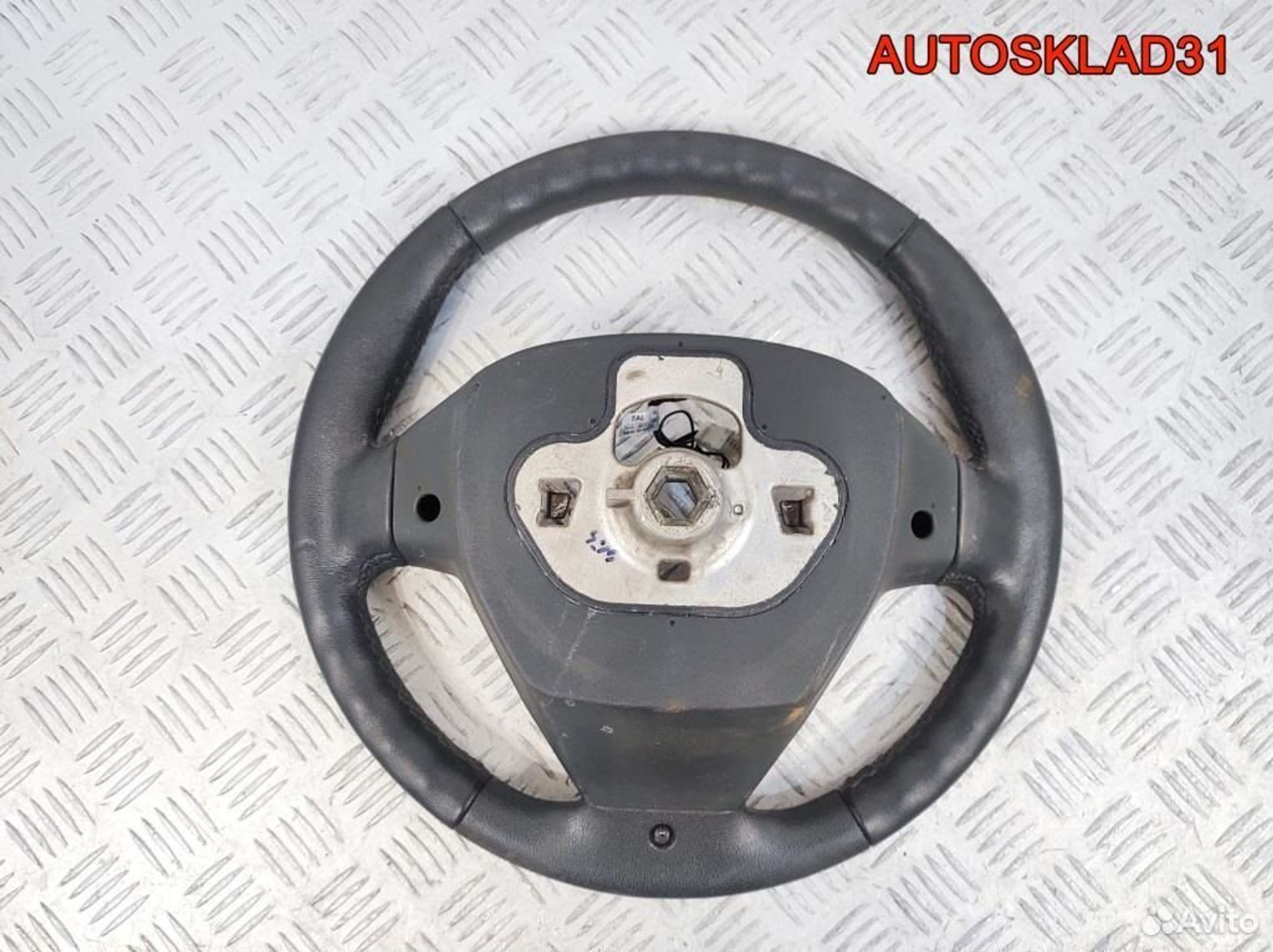 Рулевое колесо кожа Ford Fiesta 8A613600EF38C5, 3600 рублей, Дубовое