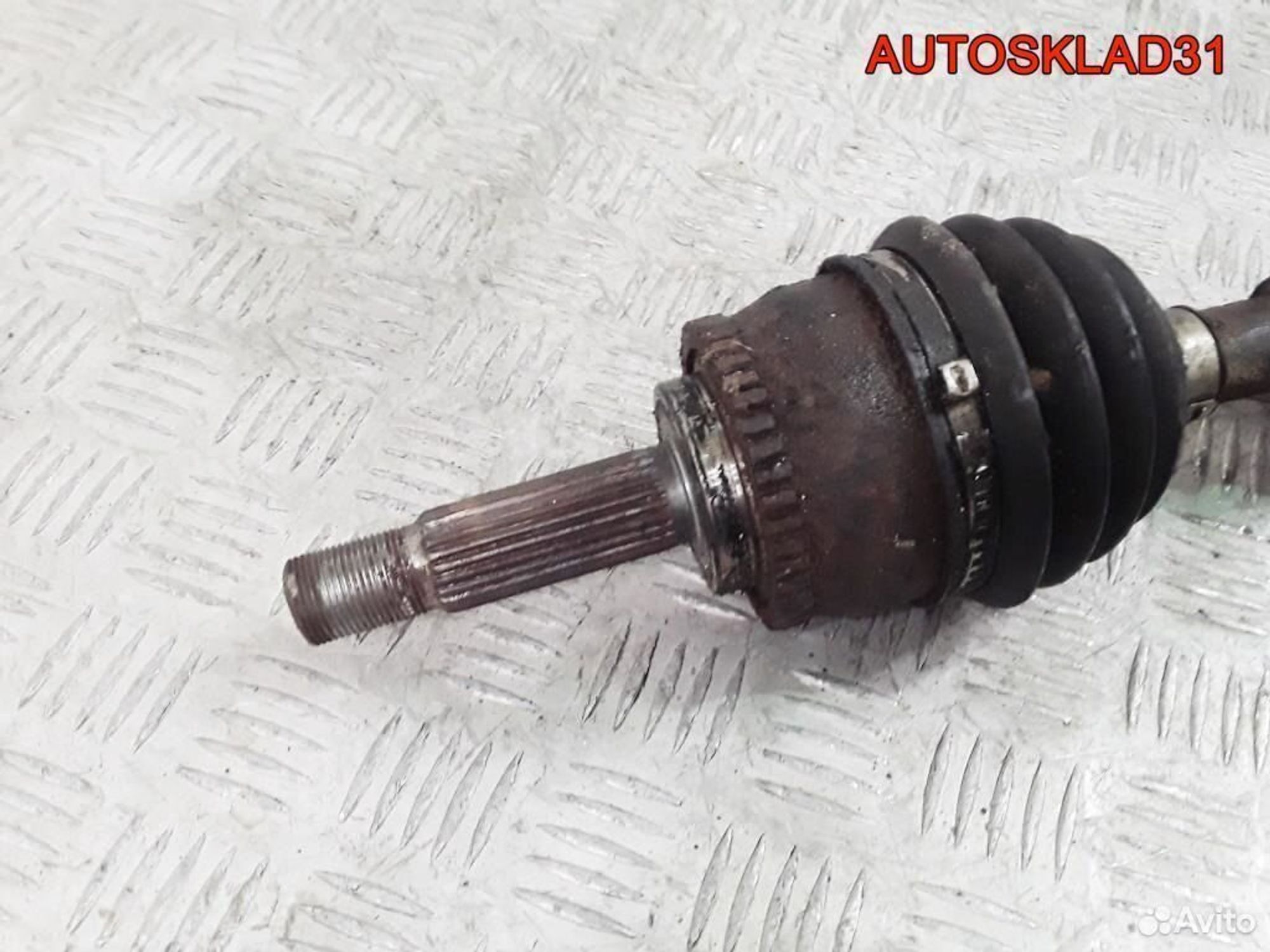 Полуось передняя левая Mitsubishi Carisma MR910297, 6200 рублей, Дубовое