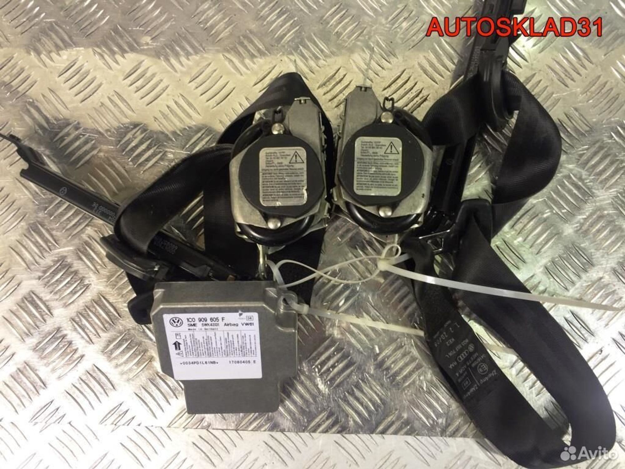 Ремень безопасности Фольксваген Поло 6Q3857705L, 4100 рублей, Дубовое