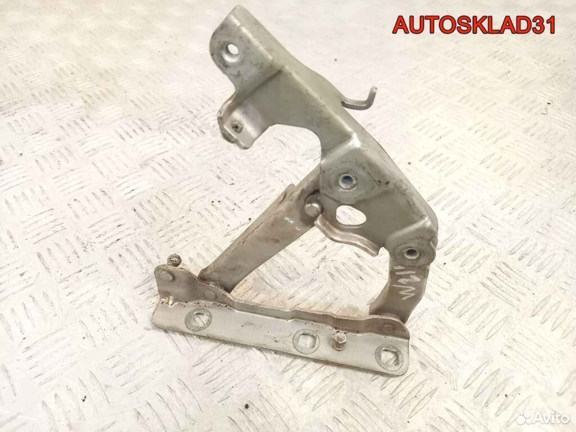 Петля капота левая Mercedes Benz W211 A2118800128, 1100 рублей, Дубовое