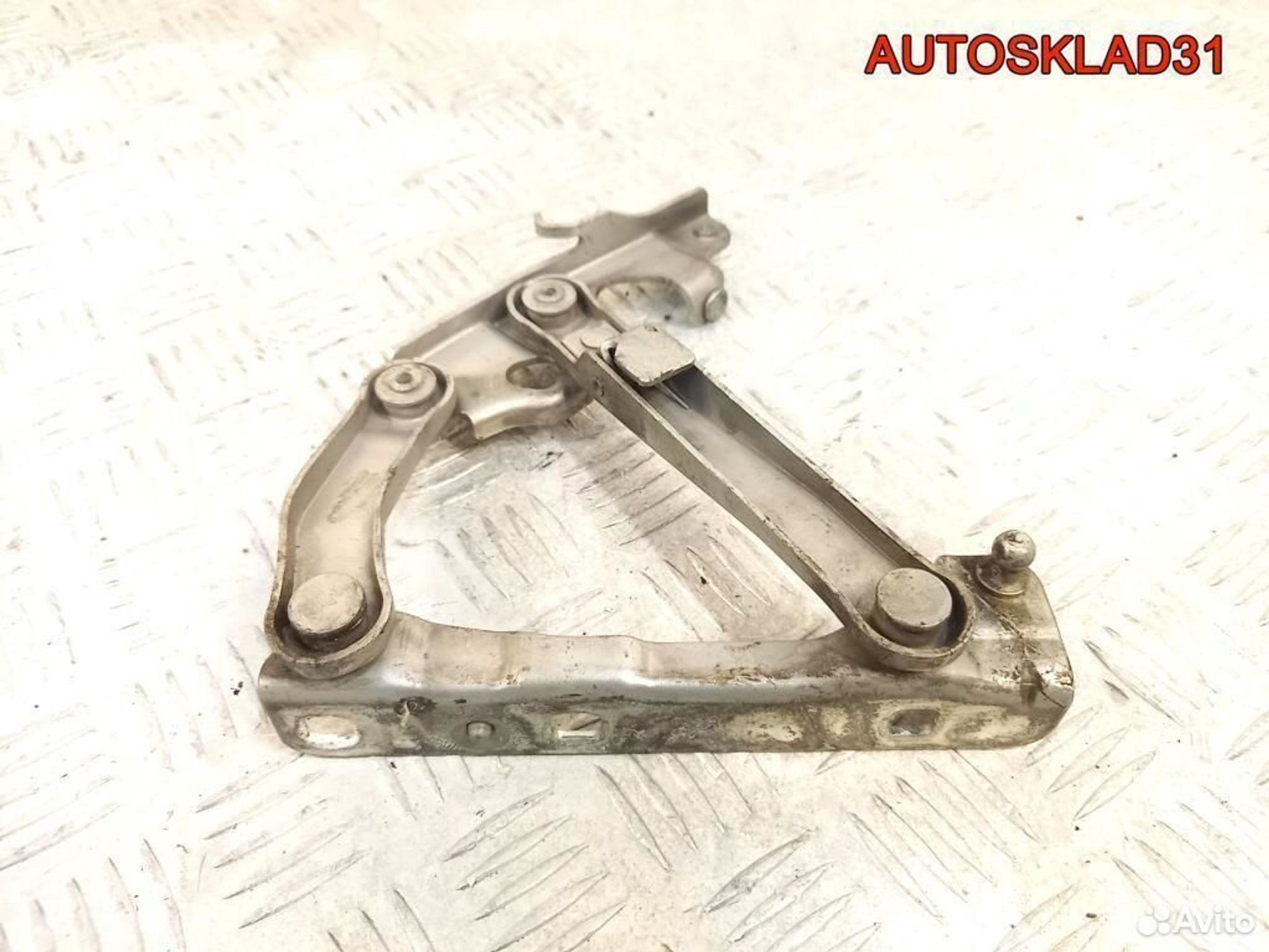 Петля капота левая Mercedes Benz W211 A2118800128, 1100 рублей, Дубовое