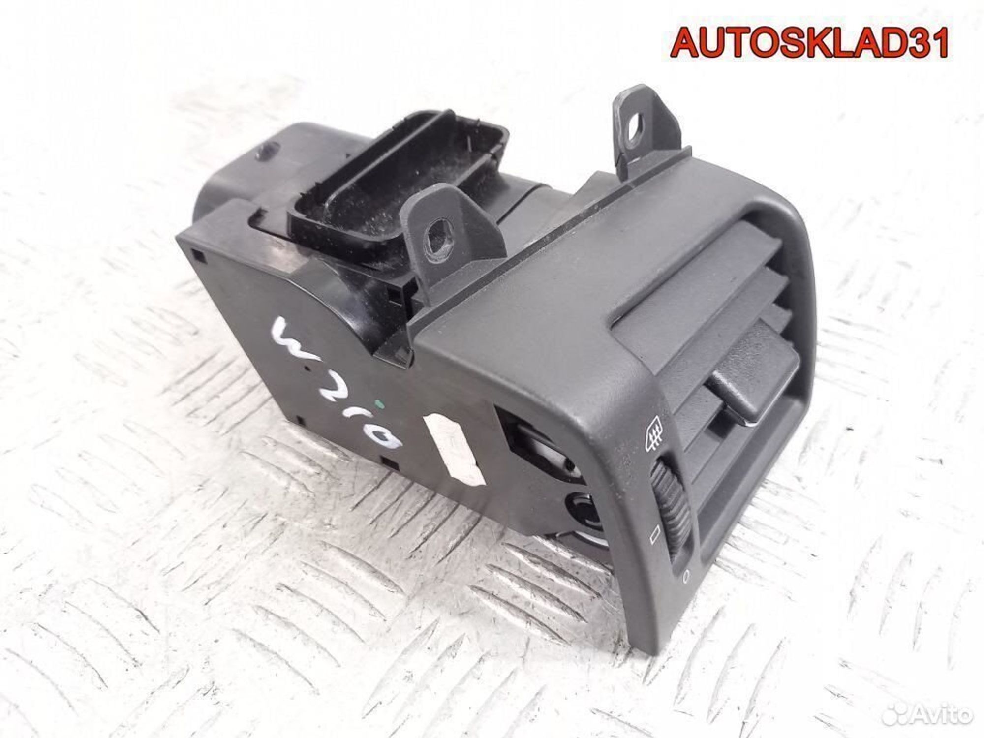 Дефлектор воздушный правый Mercedes Benz W210, 1100 рублей, Дубовое