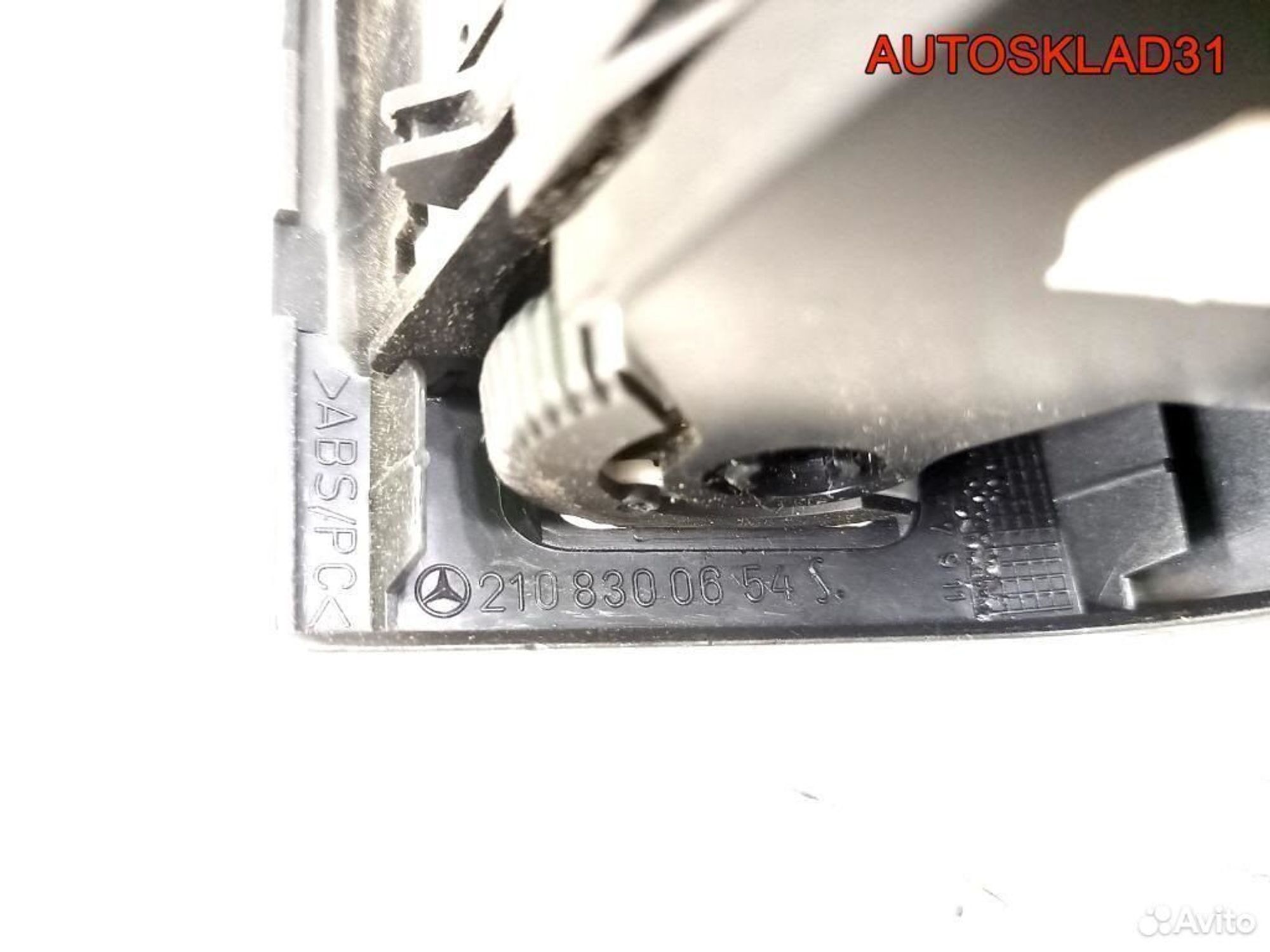 Дефлектор воздушный правый Mercedes Benz W210, 1100 рублей, Дубовое