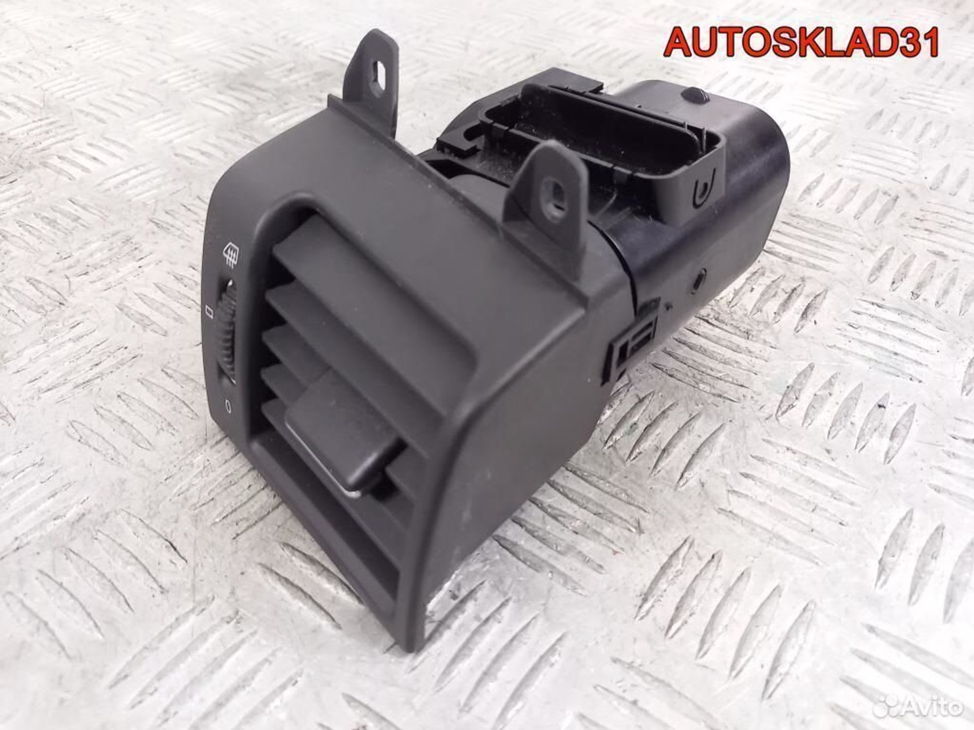 Дефлектор воздушный правый Mercedes Benz W210, 1100 рублей, Дубовое