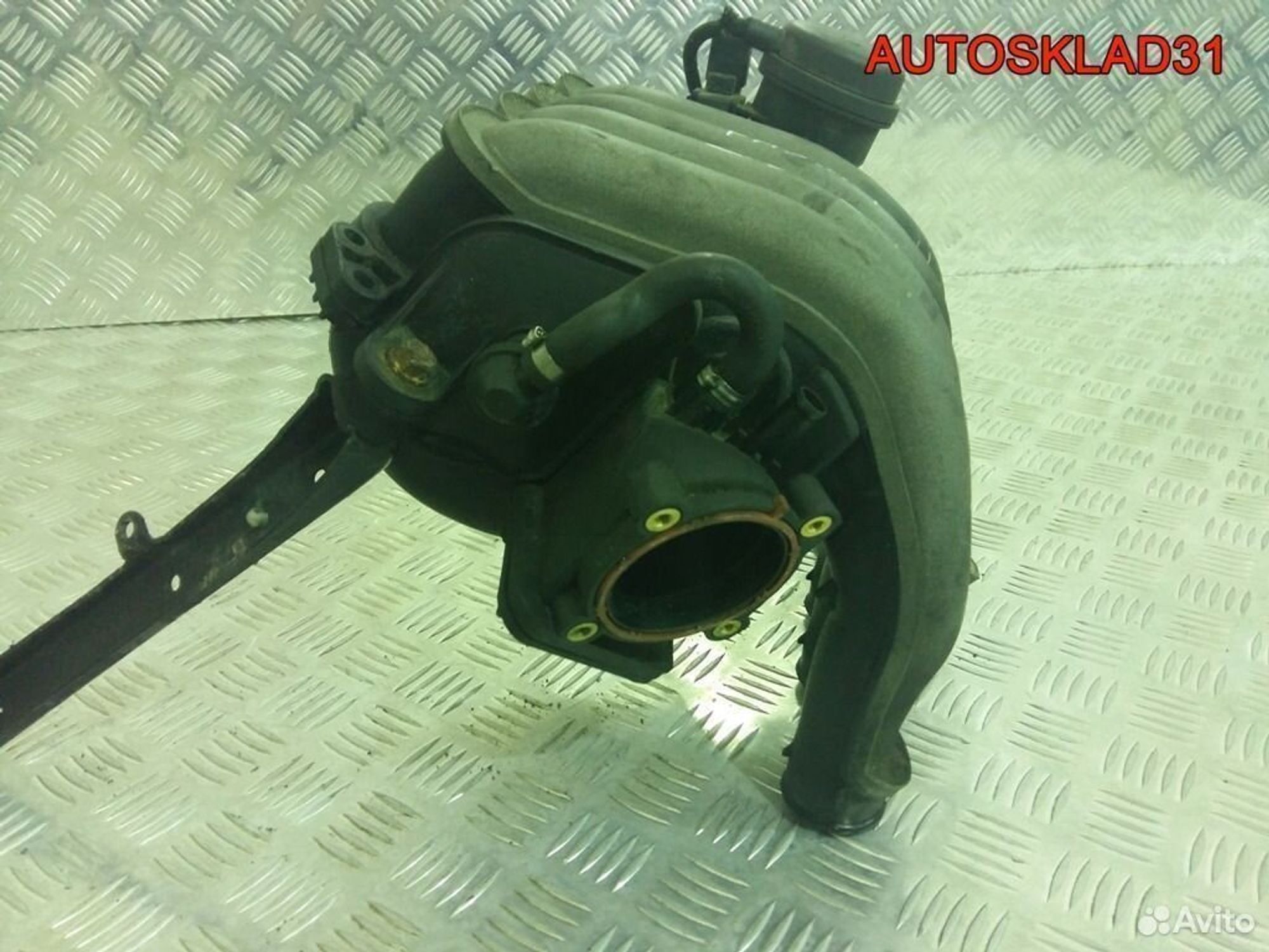 Коллектор впускной VW Passat B5+ 06B133210AS, 2200 рублей, Дубовое