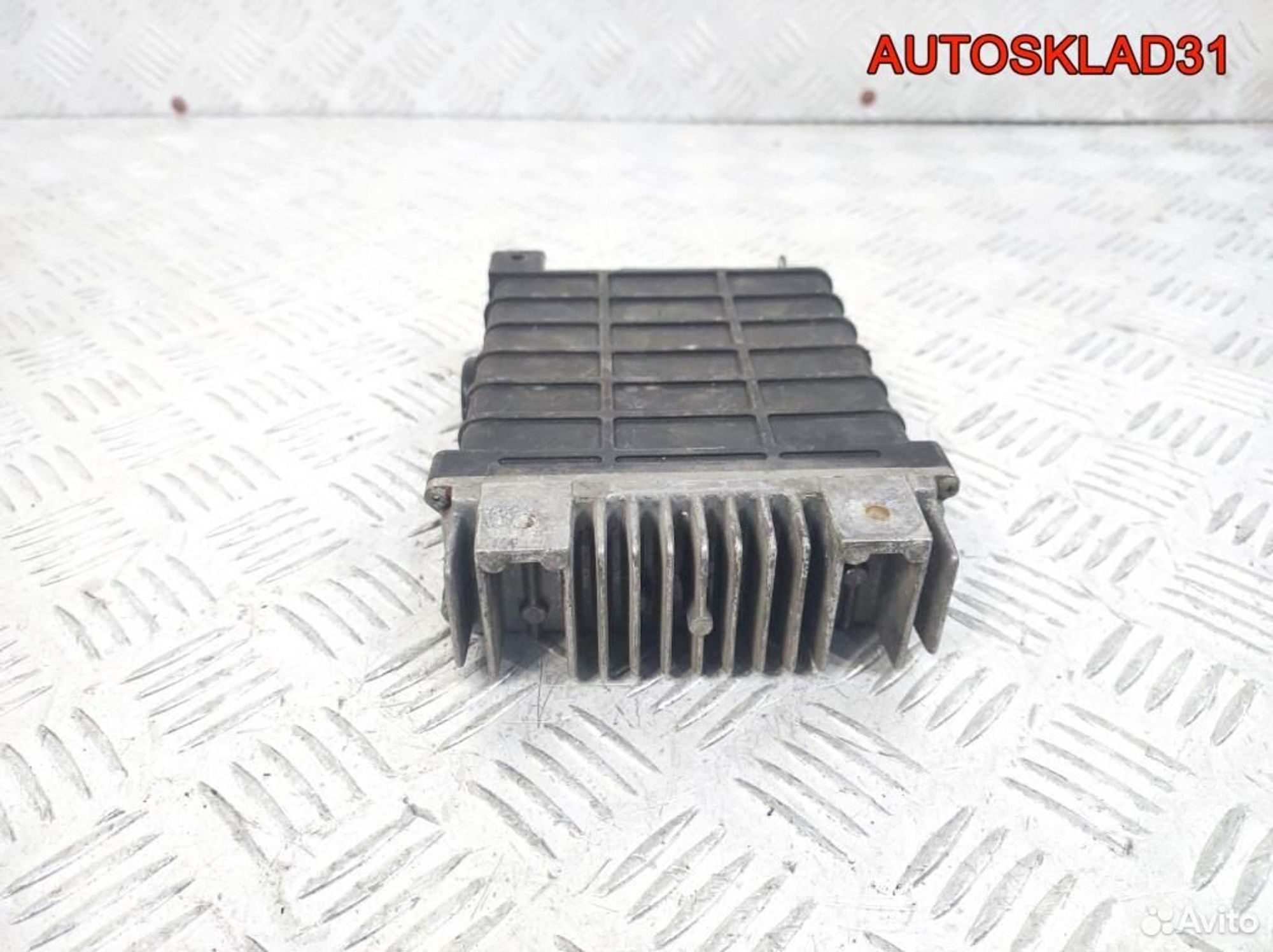 Блок эбу Vоlkswagеn Golf 2 052905367 Бензин, 1000 рублей, Дубовое