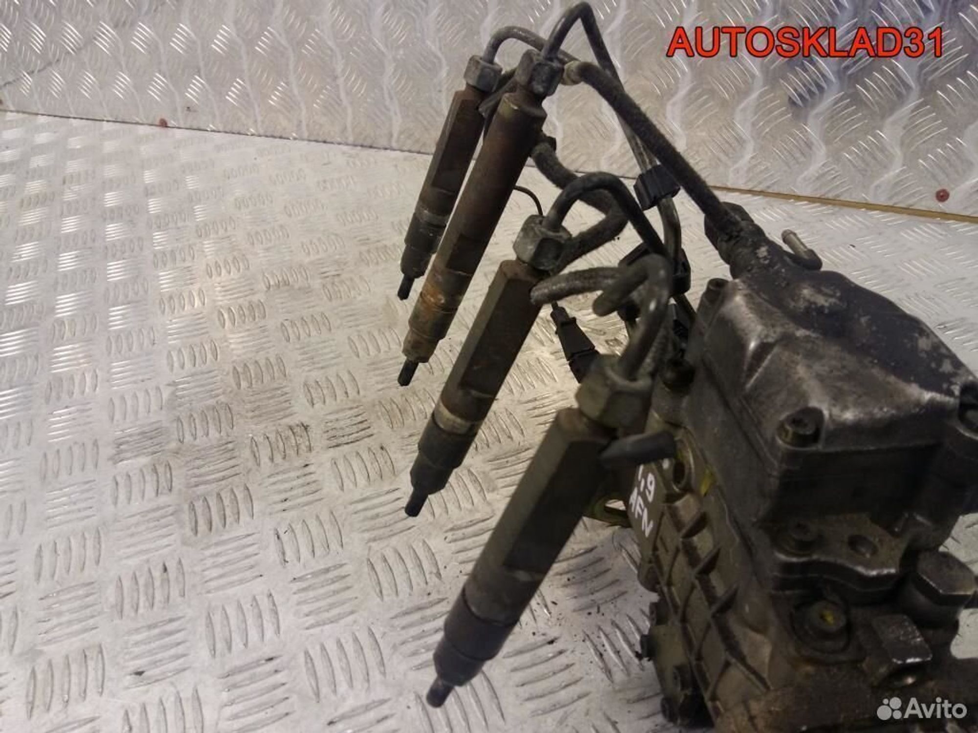 Форсунка топливная VW Passat B5 1,9 AFN 028130201T, 2000 рублей, Дубовое