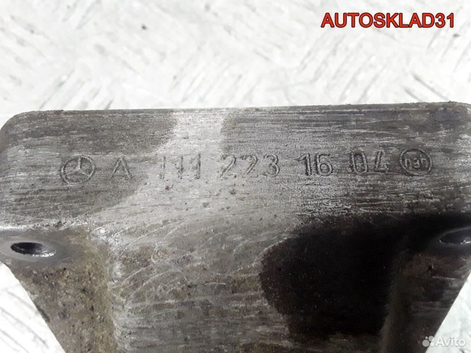 Кронштейн двигателя левый Mercedes W203 М111.955, 1100 рублей, Дубовое