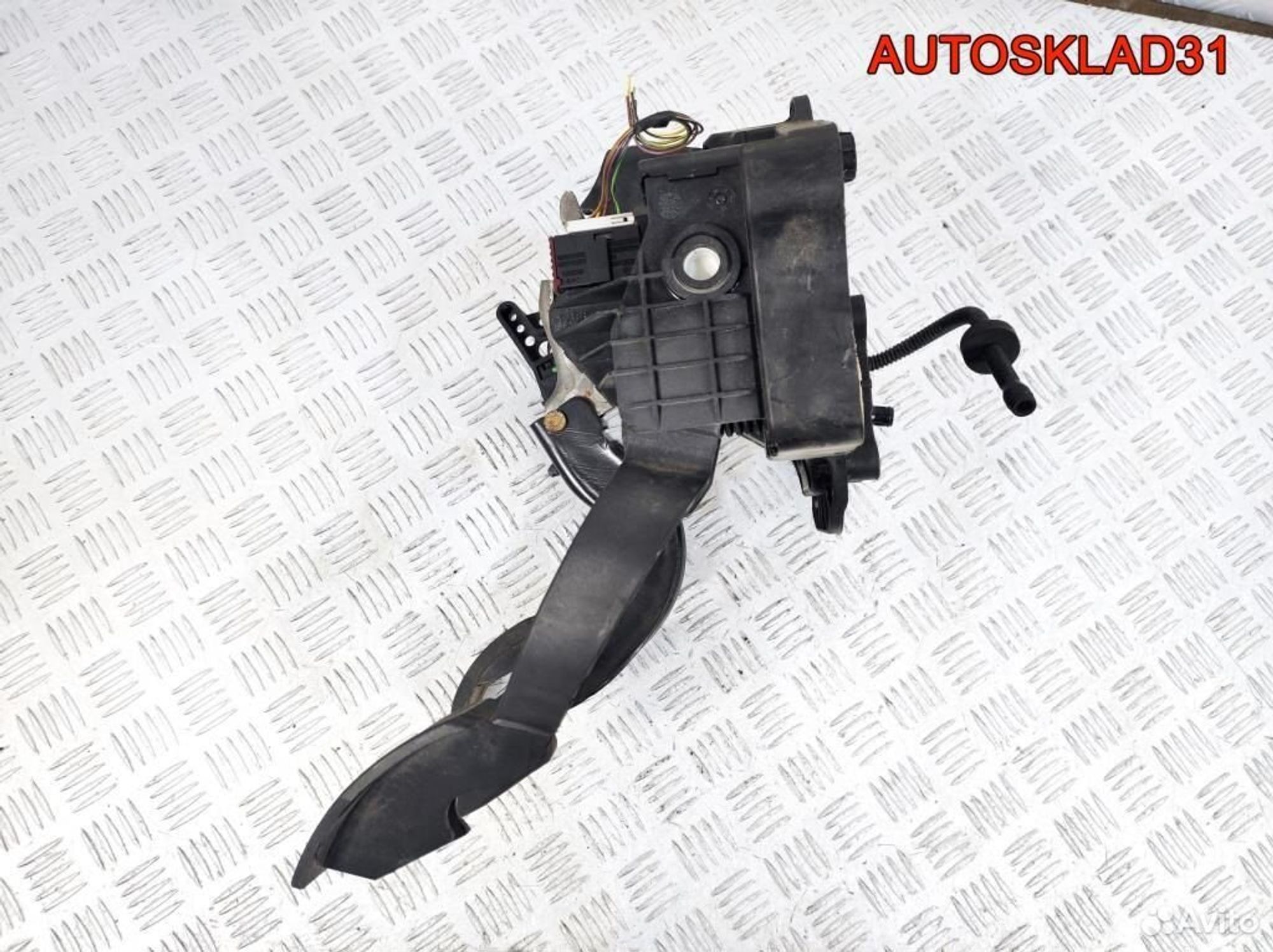 Блок педалей МКПП Opel Corsa D 55703354, 4900 рублей, Дубовое