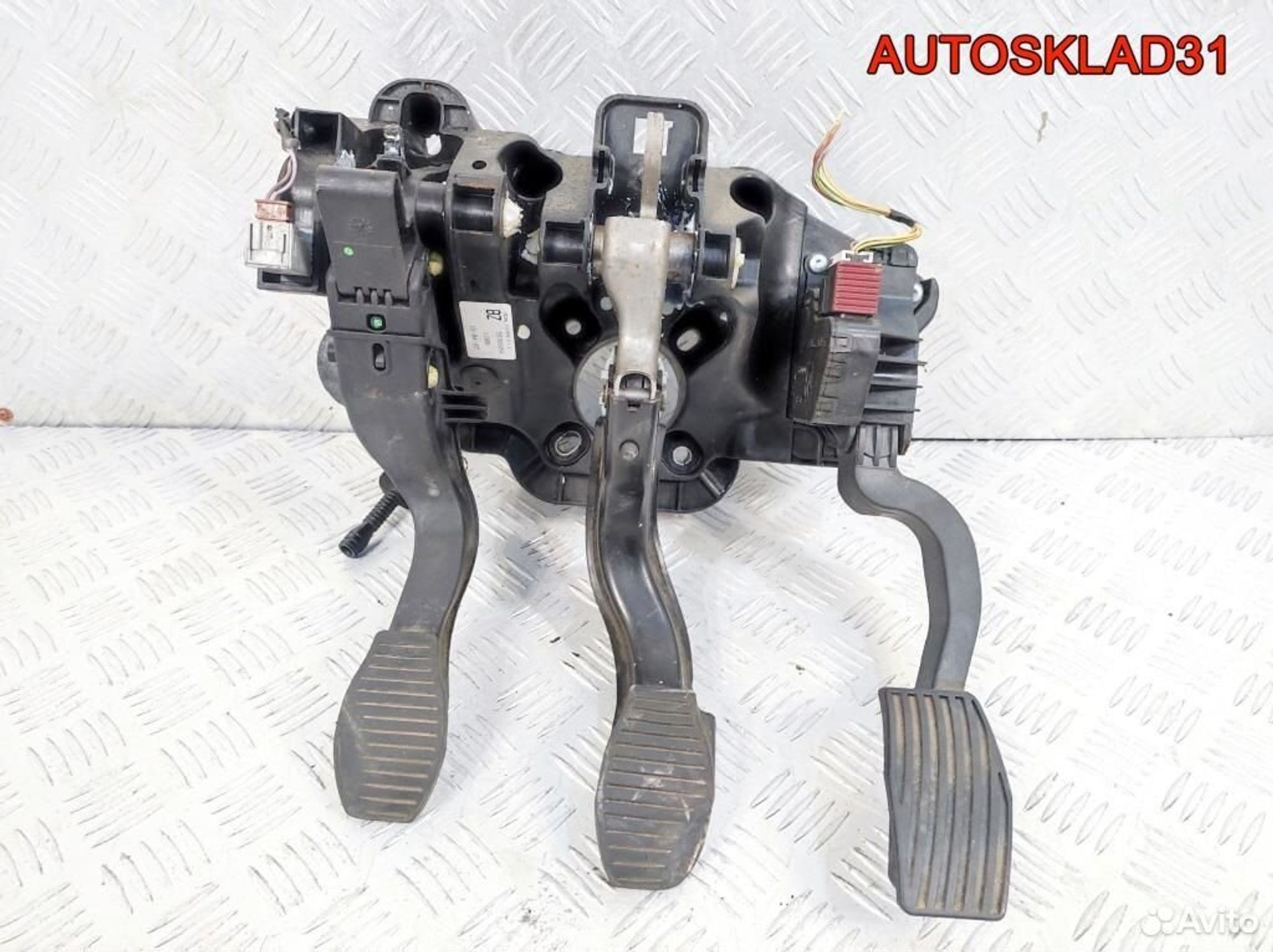 Блок педалей МКПП Opel Corsa D 55703354, 4900 рублей, Дубовое