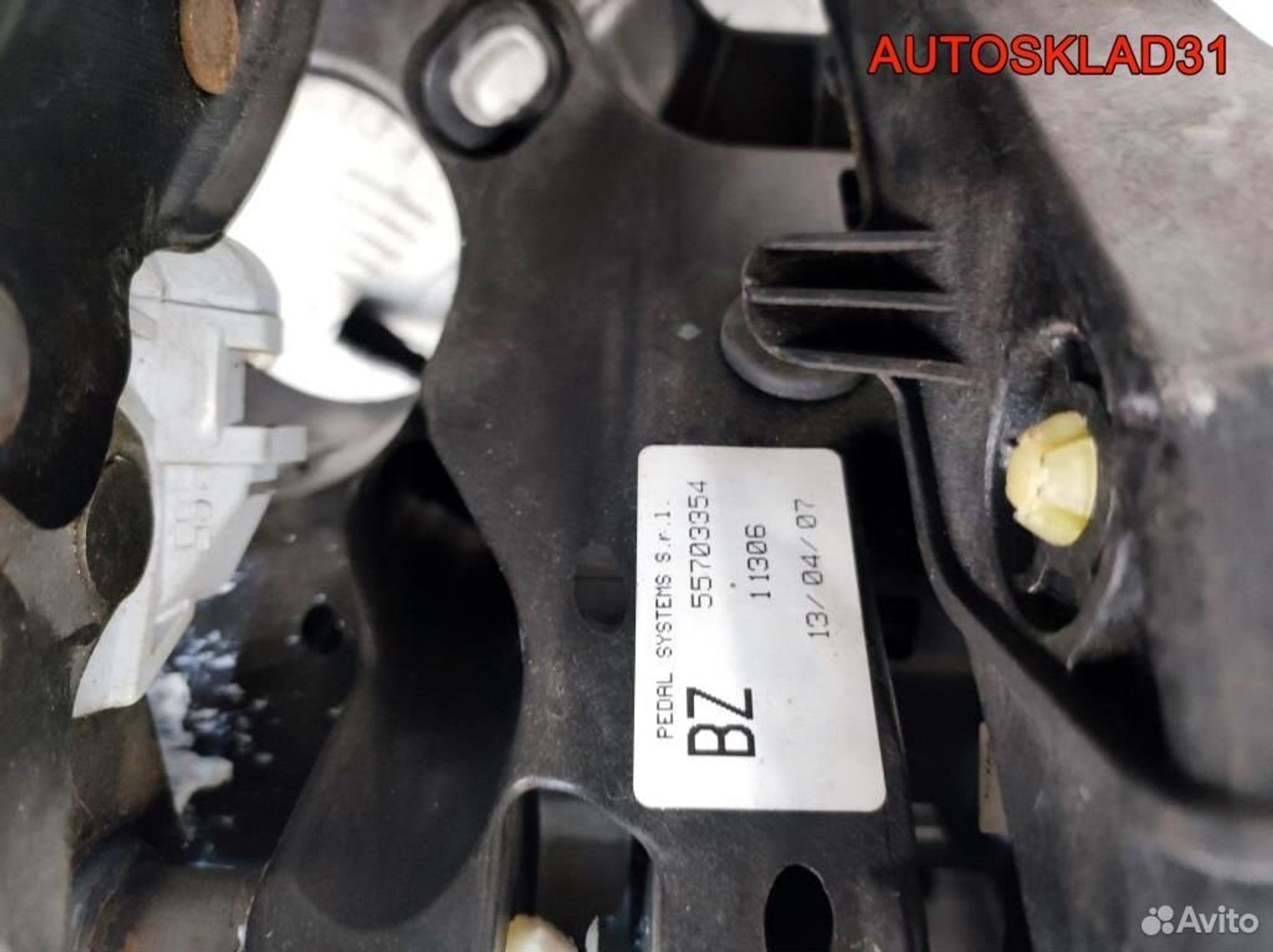 Блок педалей МКПП Opel Corsa D 55703354, 4900 рублей, Дубовое