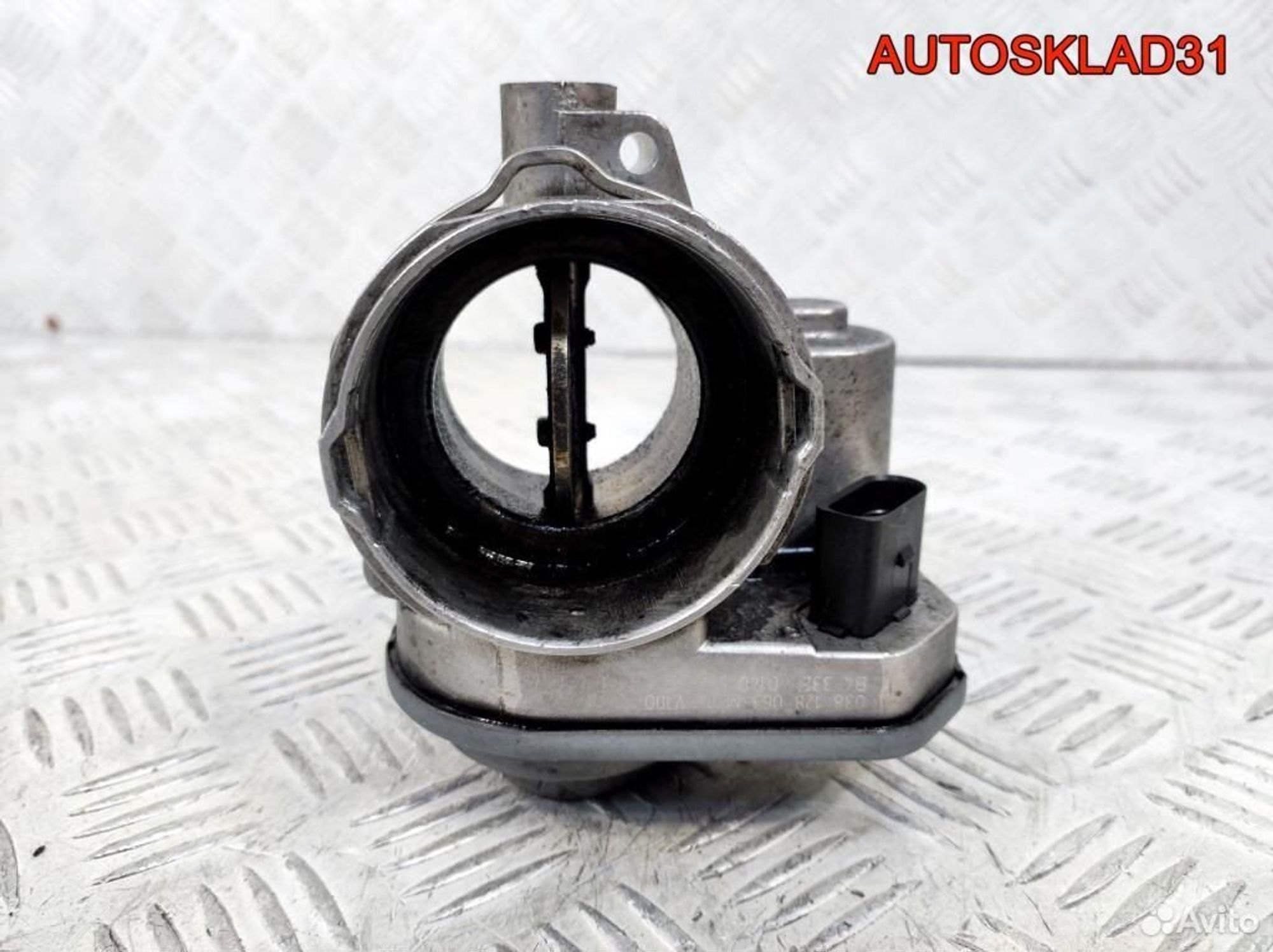 Заслонка дроссельная VW Golf 5 038128063M Дизель, 4100 рублей, Дубовое