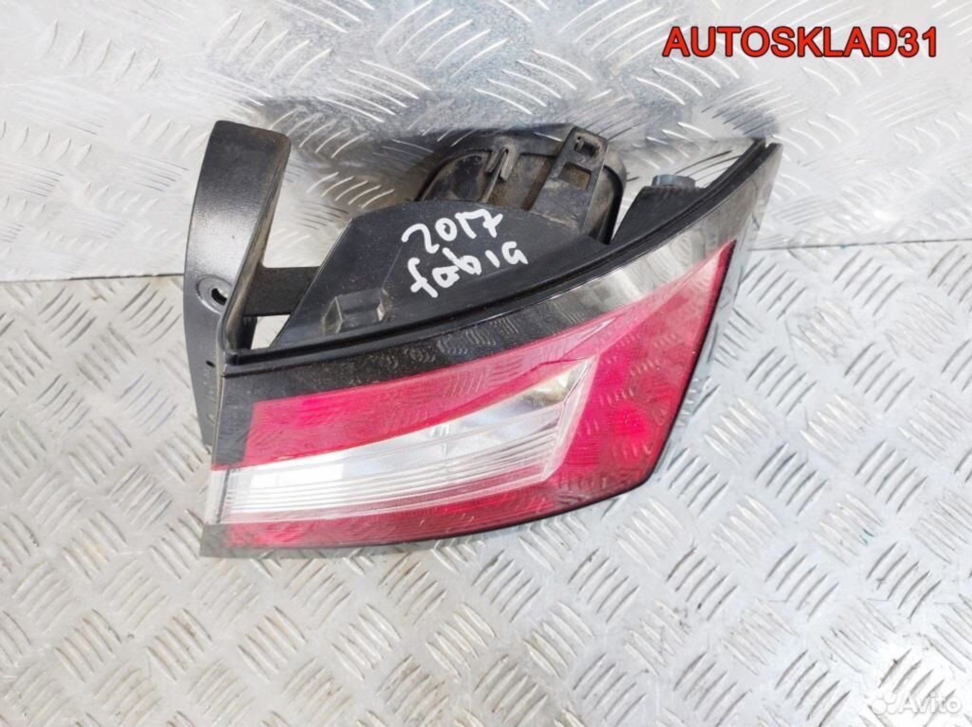 Фонарь задний правый Skoda Fabia 3 6V6945096, 8700 рублей, Дубовое