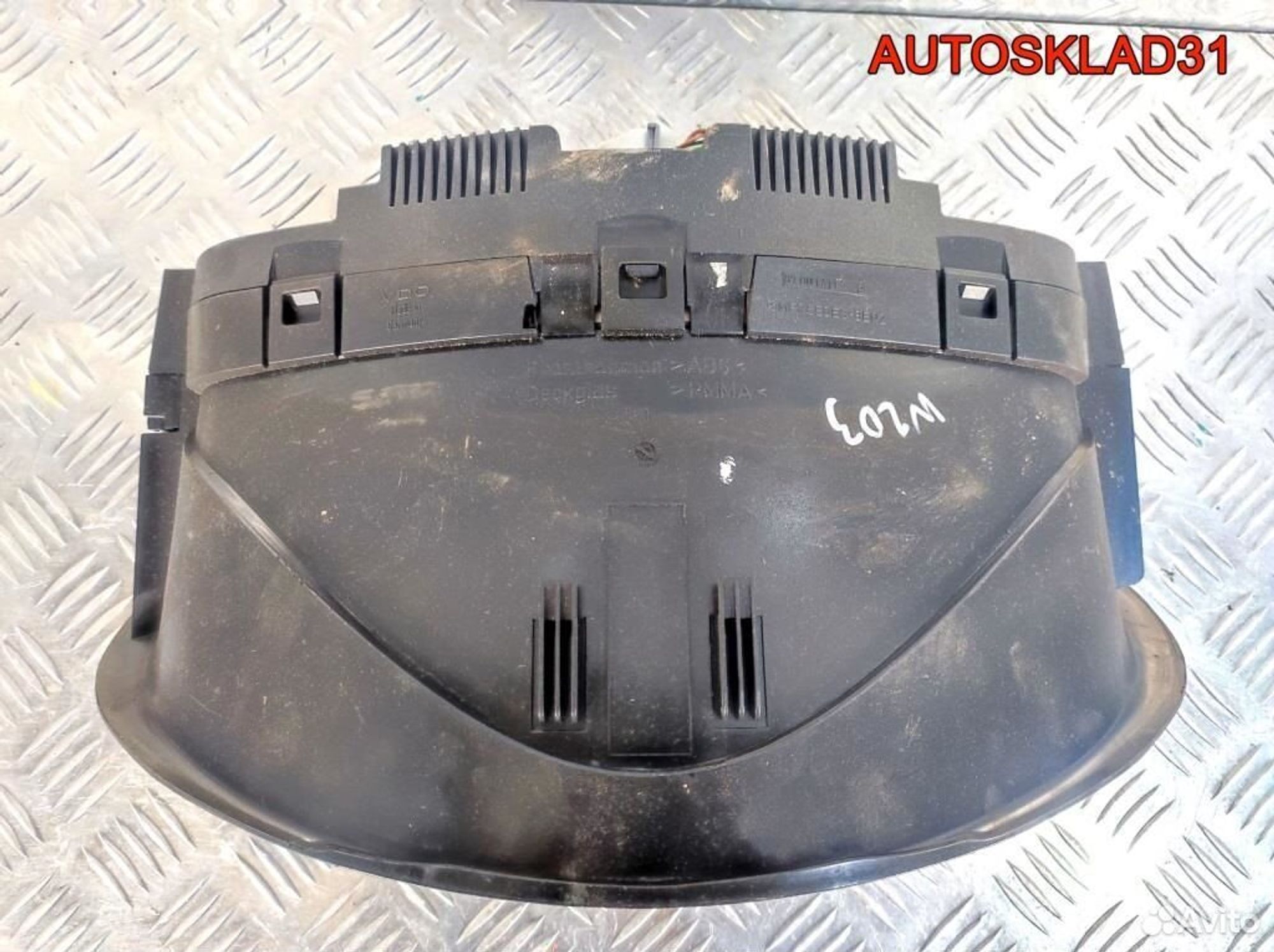 Панель приборов Mercedes Benz W203 A2035401311, 3600 рублей, Дубовое