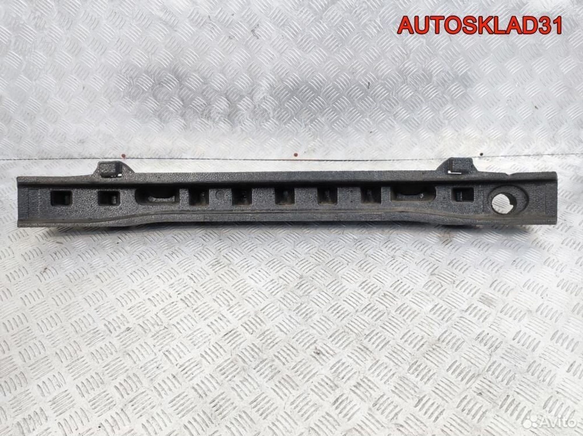 Наполнитель переднего бампера VW Touran 1T0807248F, 1100 рублей, Дубовое