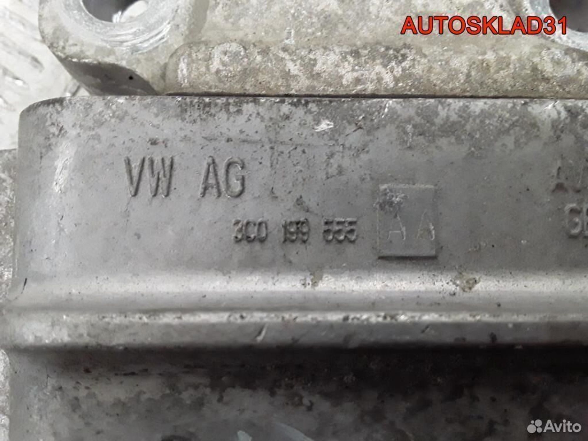 Опора кпп левая Volkswagen Passat B6 3C0199555AA, 1800 рублей, Дубовое
