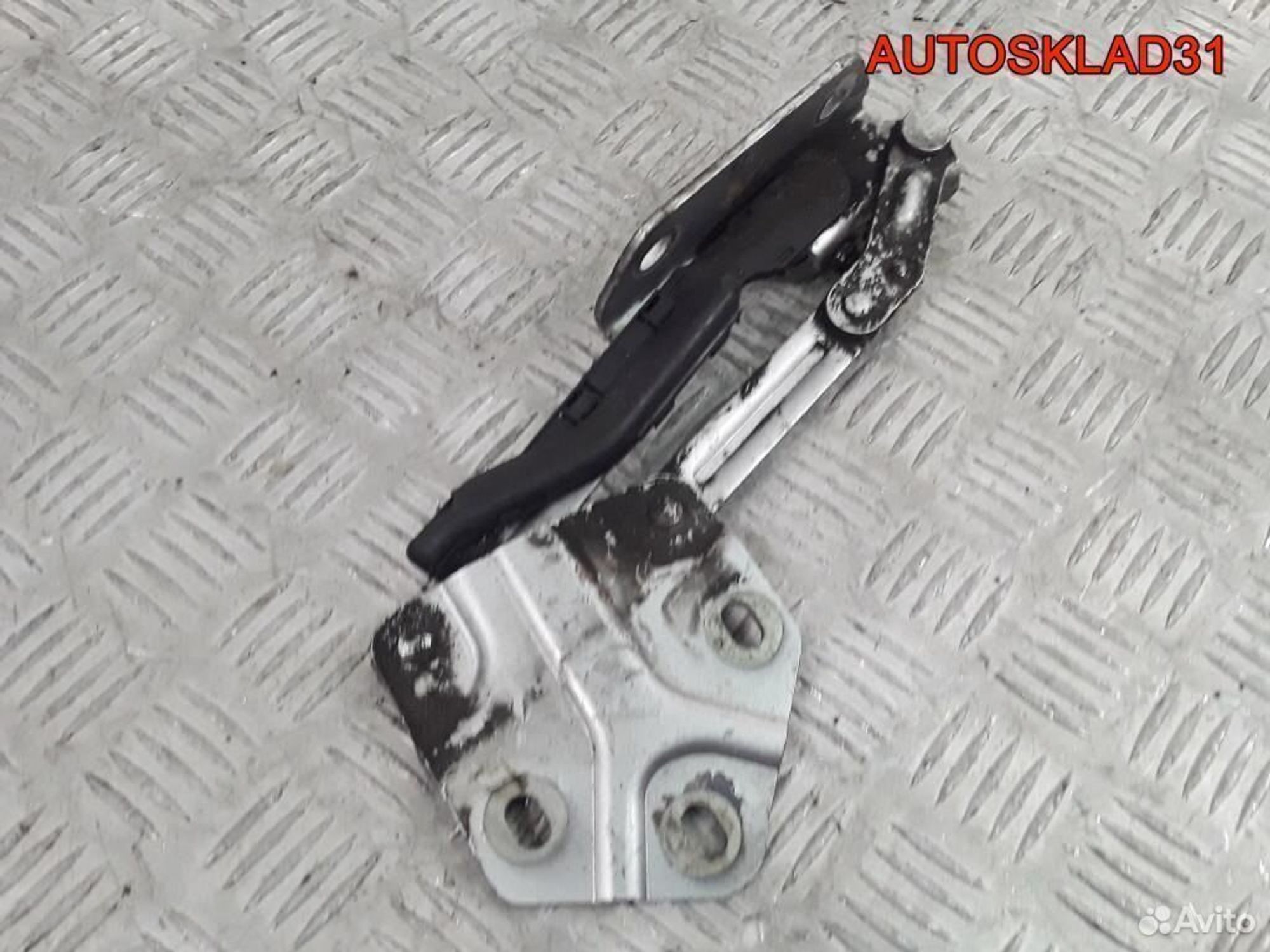 Петля капота правая Volkswagen Touran 1T0823302B, 1400 рублей, Дубовое