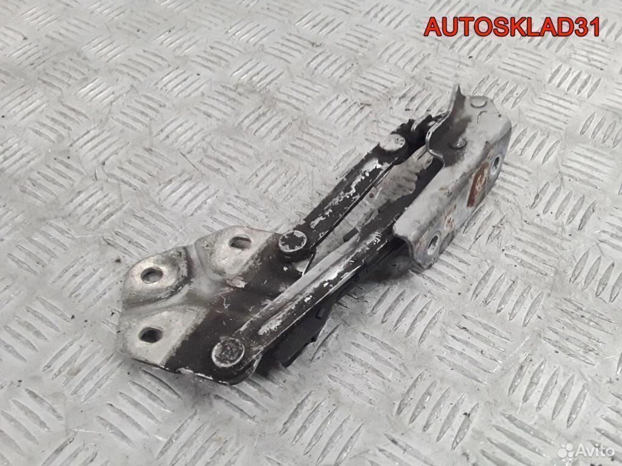 Петля капота правая Volkswagen Touran 1T0823302B, 1400 рублей, Дубовое