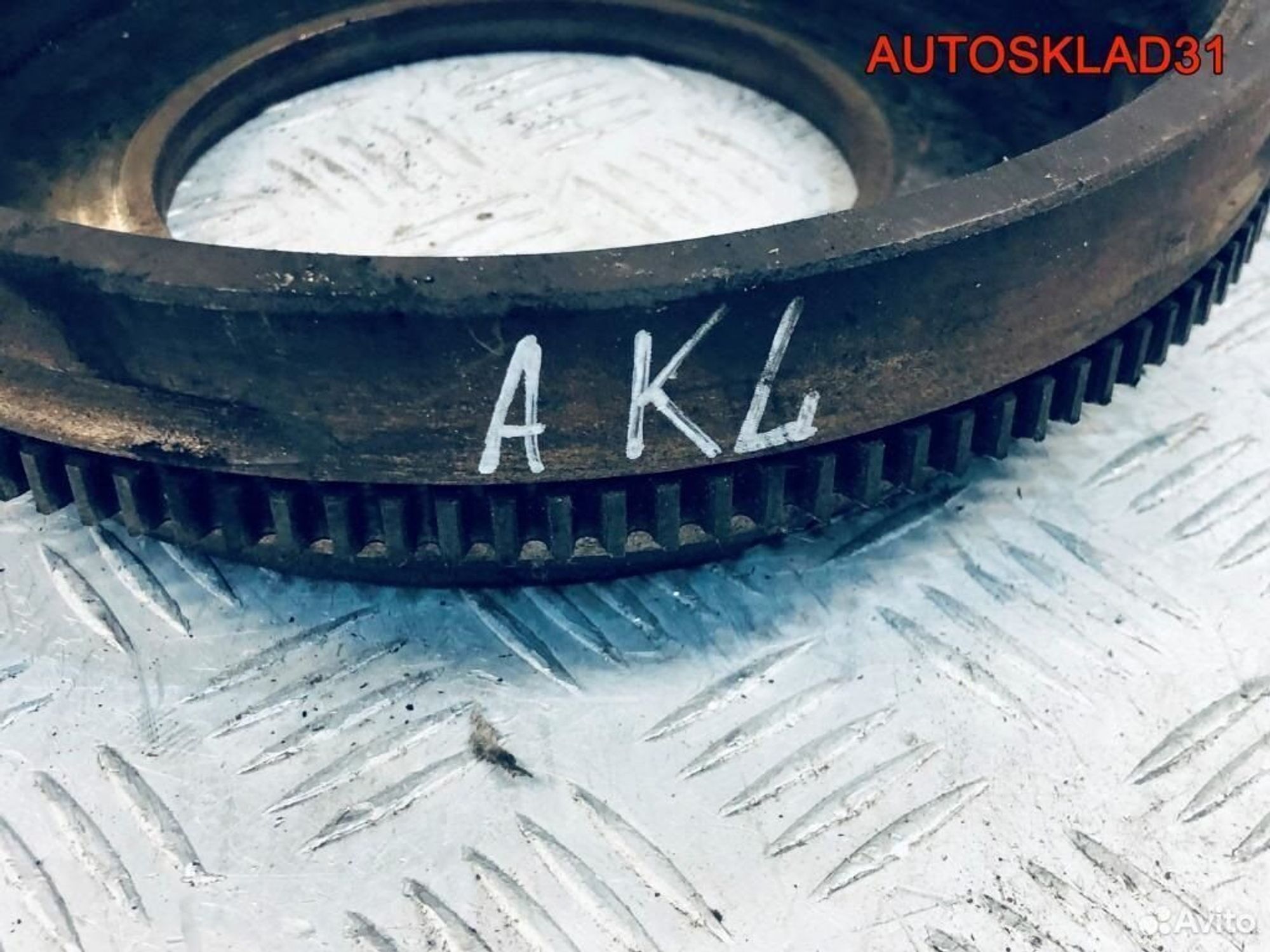 Маховик МКПП Volkswagen Golf 4 1,6 AKL 027105273D, 500 рублей, Дубовое