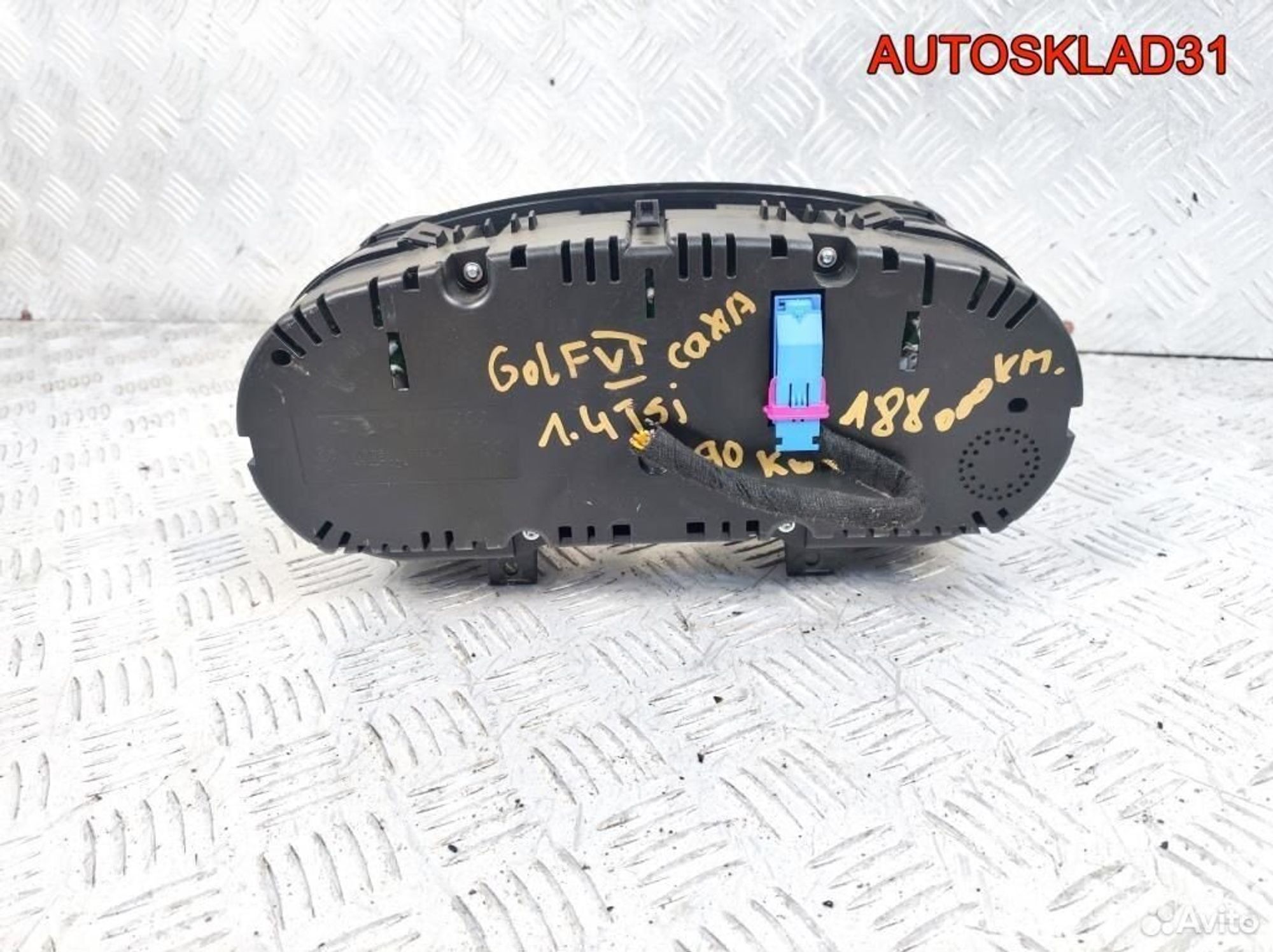 Панель приборов VW Golf 6 1.4 caxa 5K0920860H, 2600 рублей, Дубовое