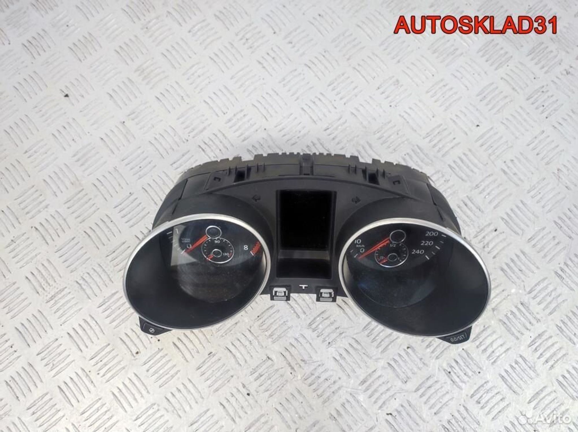 Панель приборов VW Golf 6 1.4 caxa 5K0920860H, 2600 рублей, Дубовое