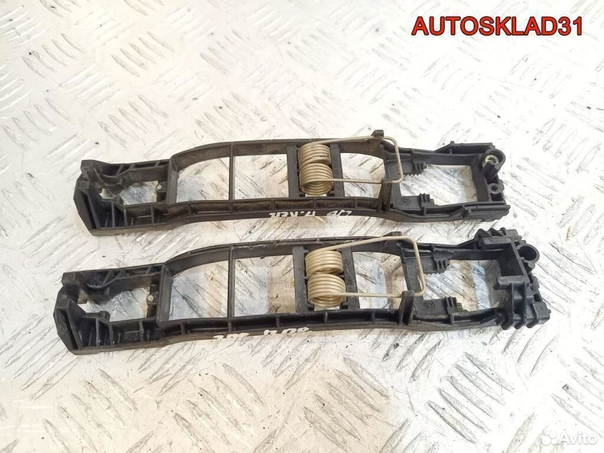 Кронштейн ручки передней Mercedes Benz W210, 600 рублей, Дубовое