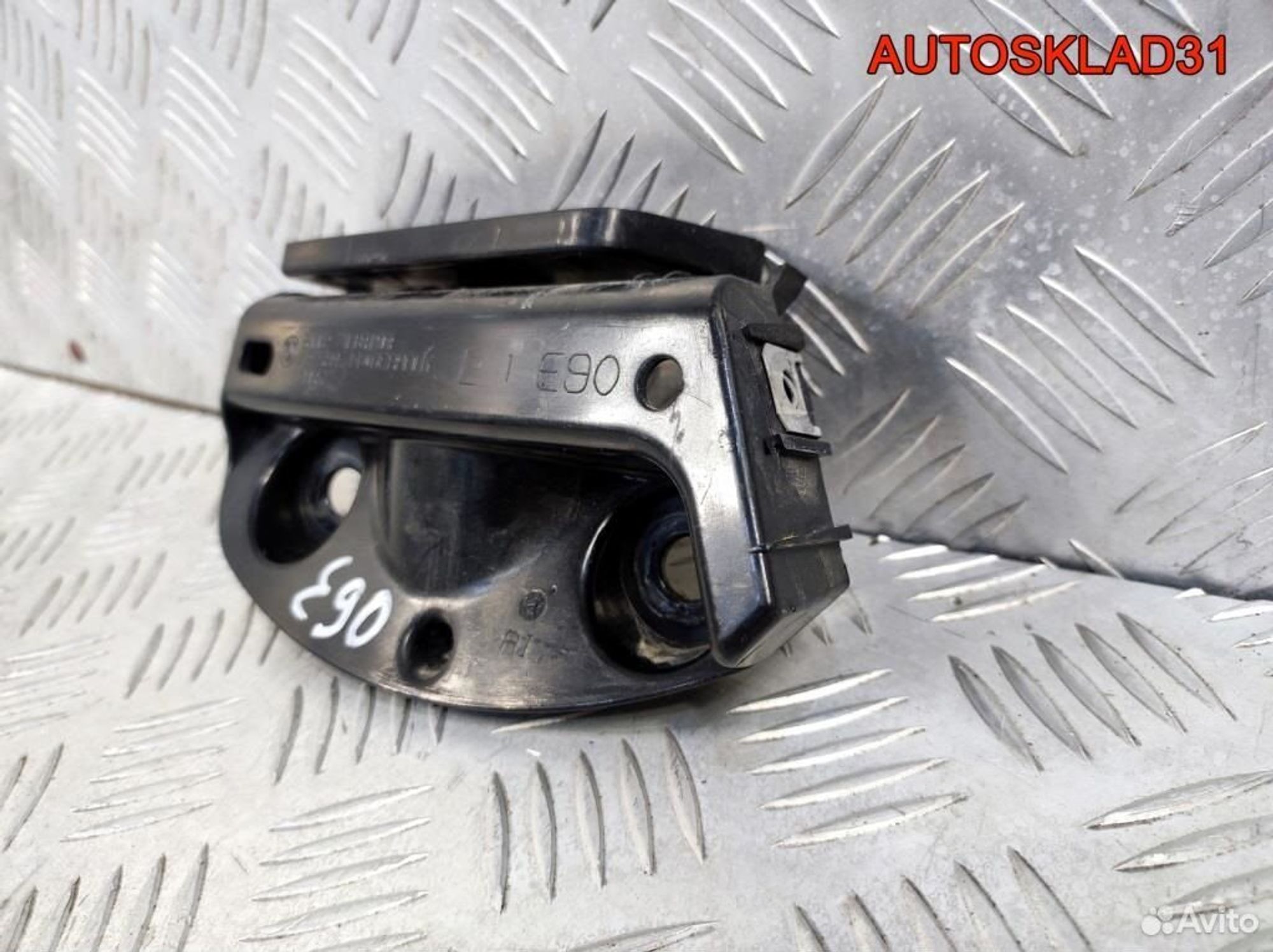 Направляющая заднего бампера левая BMW E90, 600 рублей, Дубовое