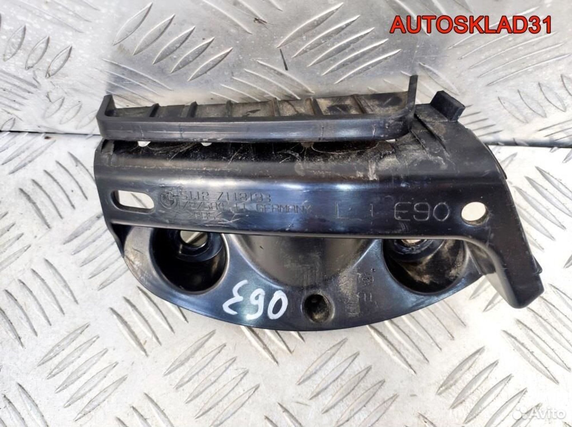 Направляющая заднего бампера левая BMW E90, 600 рублей, Дубовое