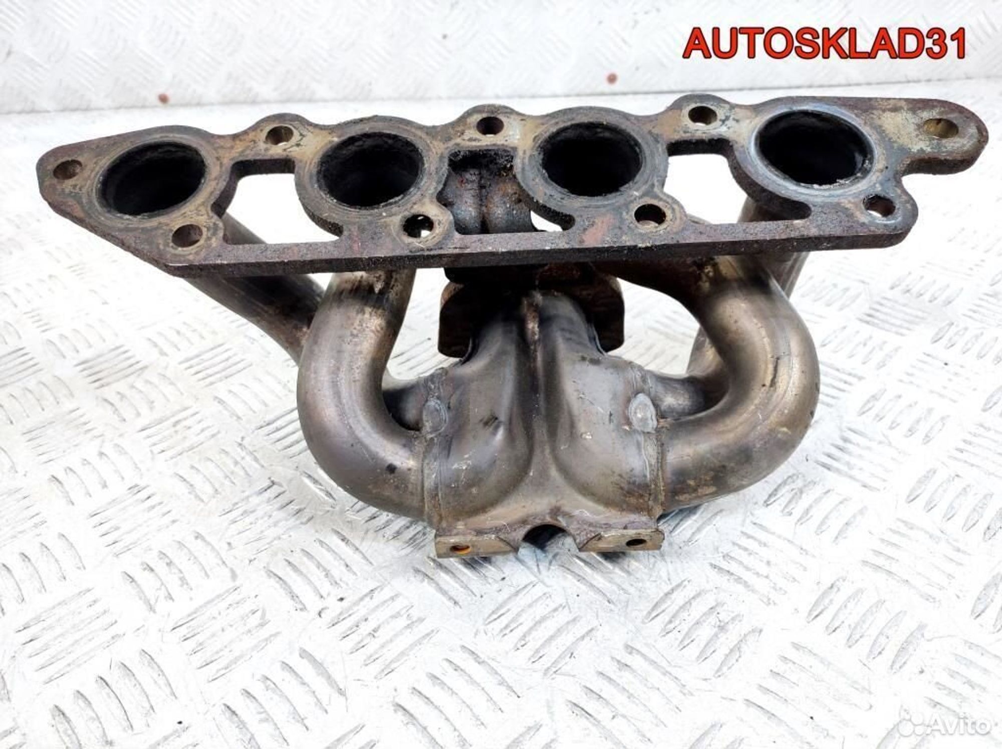 Коллектор выпускной Ford Focus 1 1.8 Бензин, 900 рублей, Дубовое