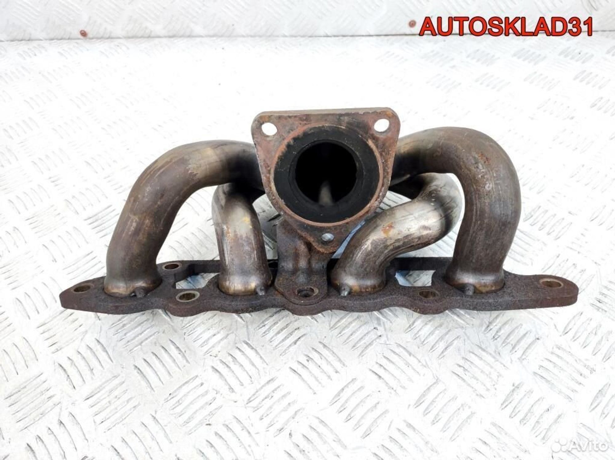 Коллектор выпускной Ford Focus 1 1.8 Бензин, 900 рублей, Дубовое