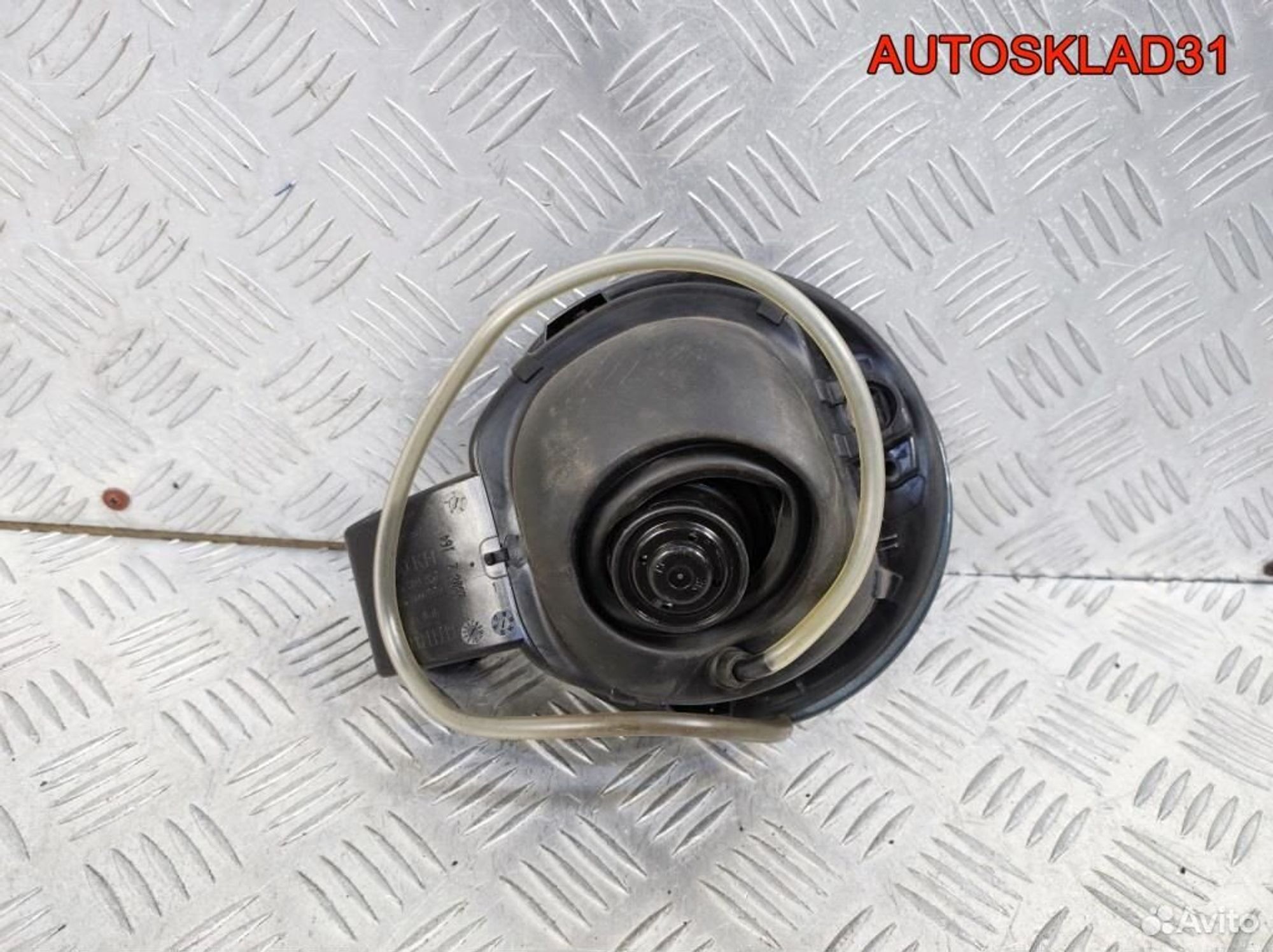 Лючок бензобака Skoda Fabia 3 6V6809857, 1700 рублей, Дубовое