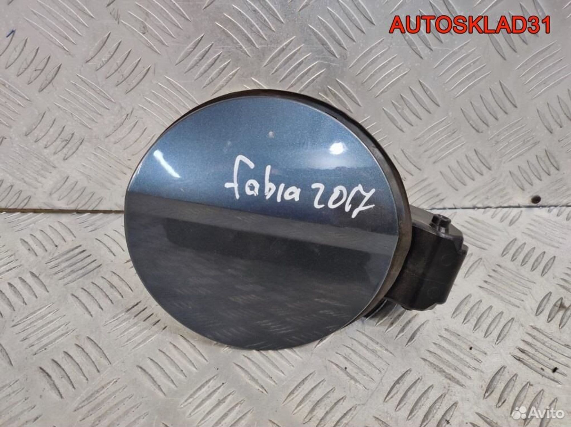 Лючок бензобака Skoda Fabia 3 6V6809857, 1700 рублей, Дубовое