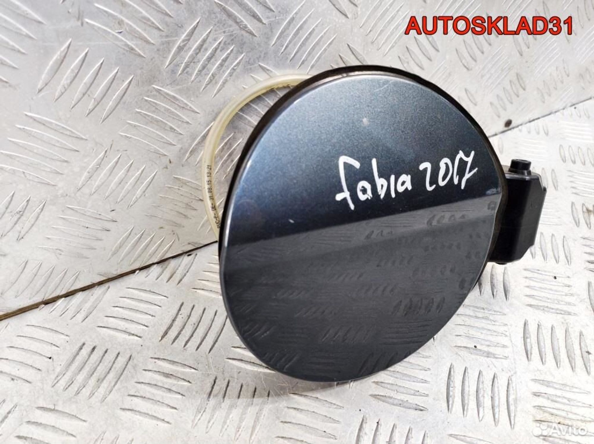 Лючок бензобака Skoda Fabia 3 6V6809857, 1700 рублей, Дубовое