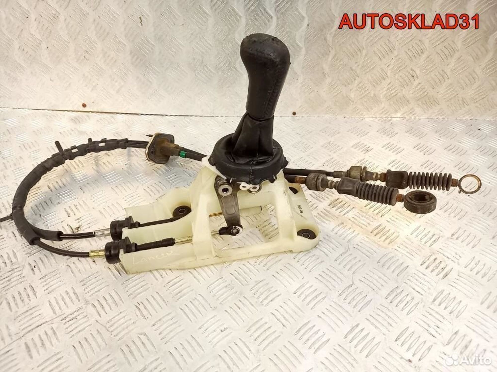 Кулиса МКПП Митсубиси Лансер 9 1,6 4G18 MR553289, 2900 рублей, Дубовое