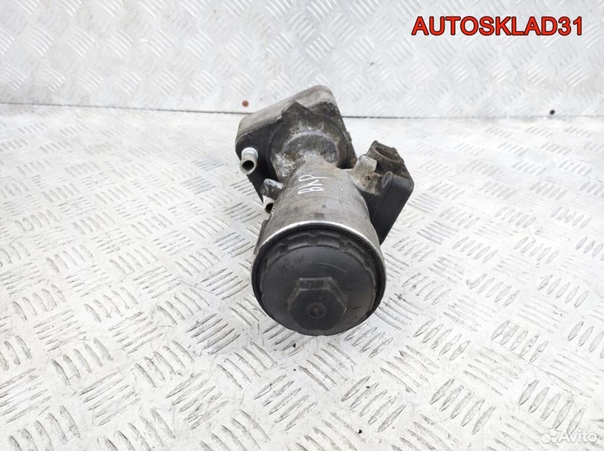 Корпус масляного фильтра VW Passat B6 045115389E, 900 рублей, Дубовое