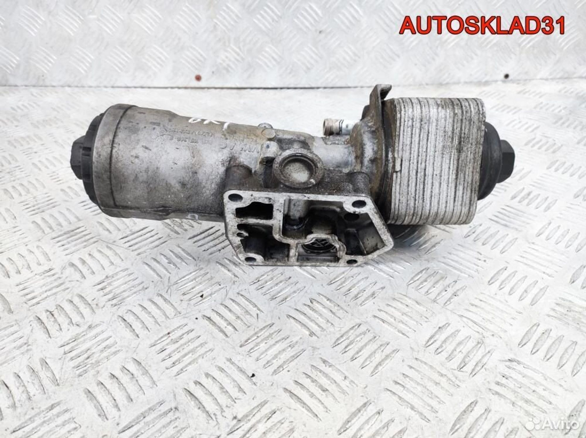 Корпус масляного фильтра VW Passat B6 045115389E, 900 рублей, Дубовое