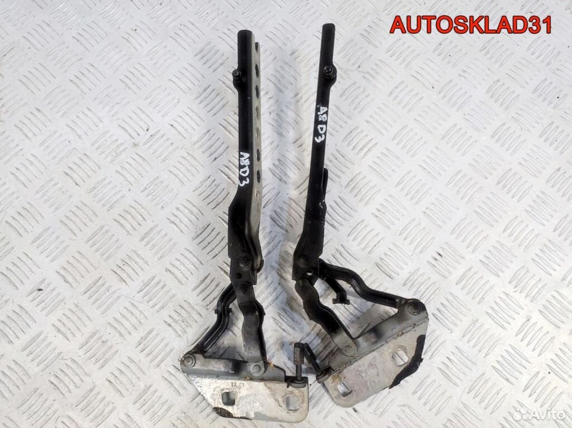 Петля капота комплект Audi A8 D3 4E0823301E, 1700 рублей, Дубовое