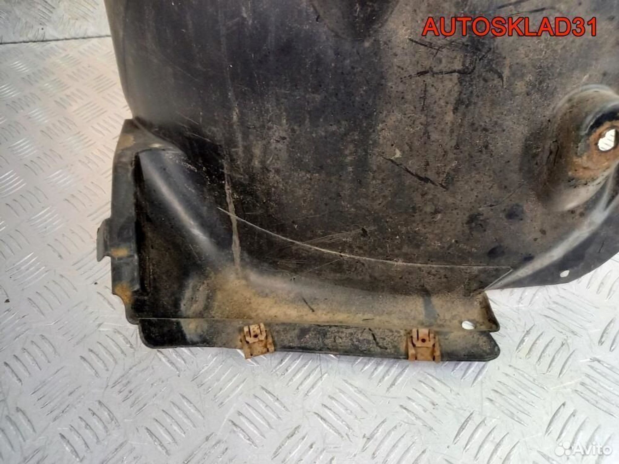 Локер передний правый Mercedes Benz W211 A2116981430, 1200 рублей, Дубовое