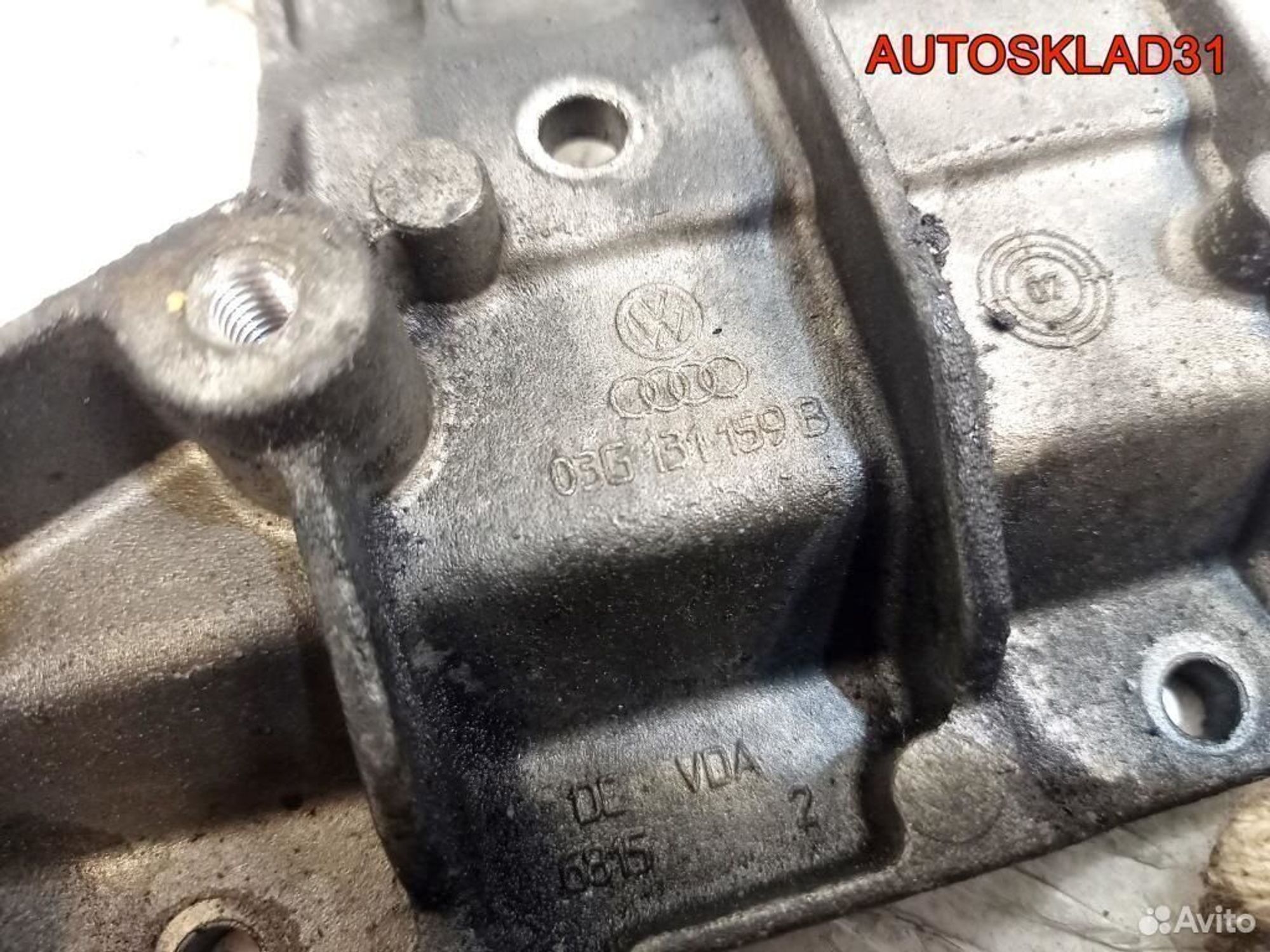 Кронштейн Audi A4 B7 2,0 TDI BRD 03G131159B, 1200 рублей, Дубовое