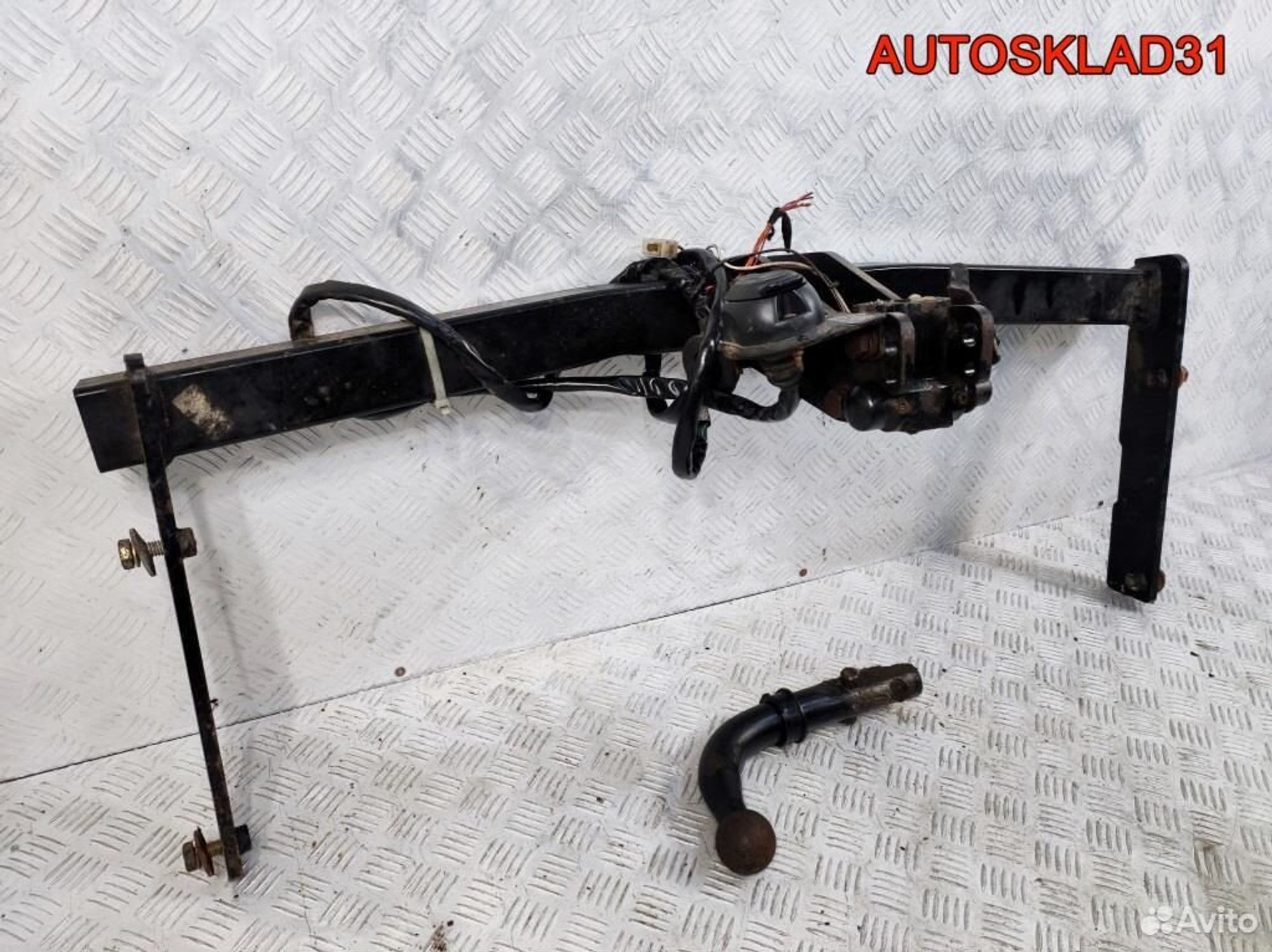 Фаркоп со съемным крюком VW Раssаt B6 Combi, 16200 рублей, Дубовое