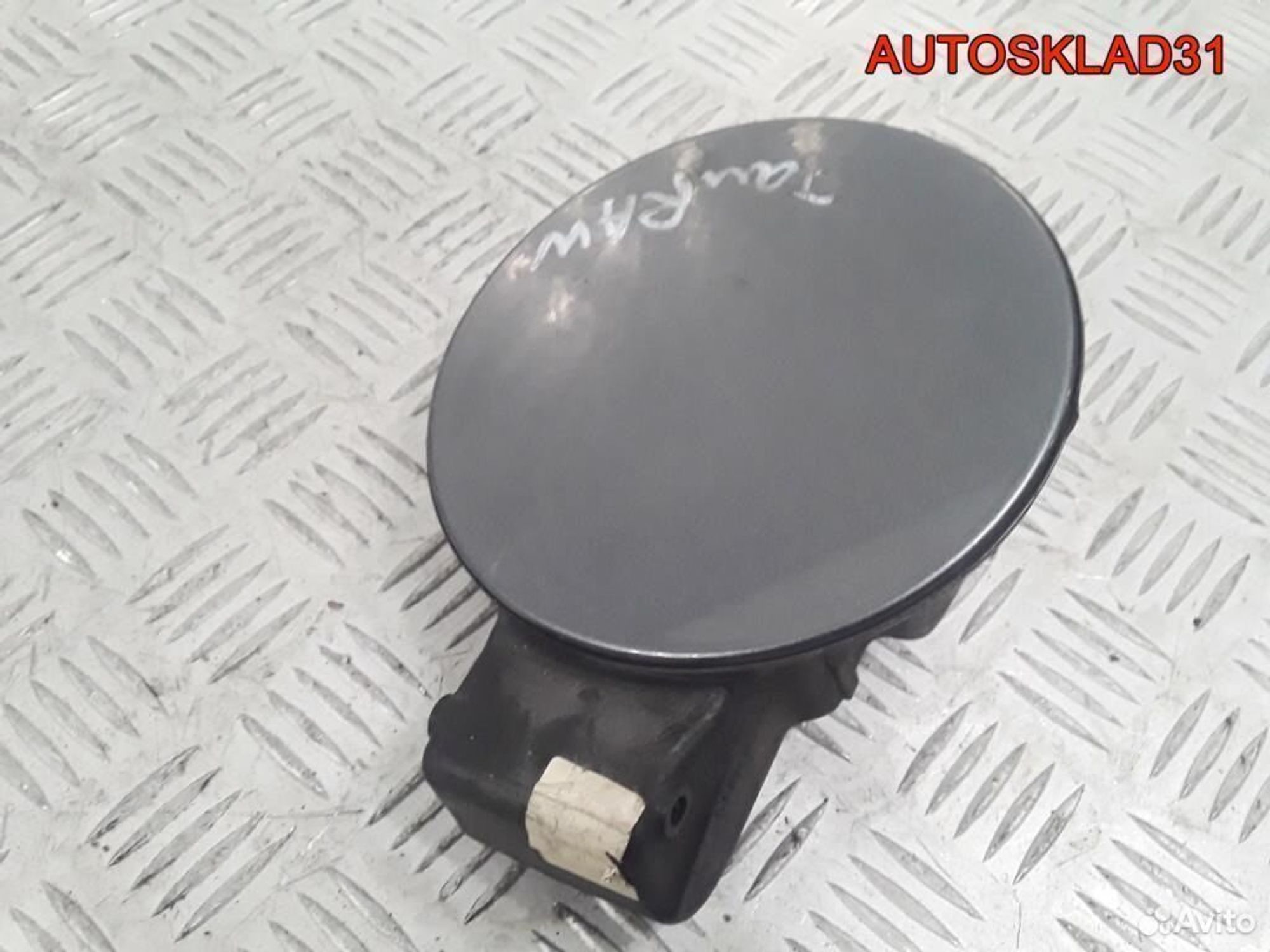 Лючок бензобака Volkswagen Touran 1T0809857 Дизель, 1700 рублей, Дубовое