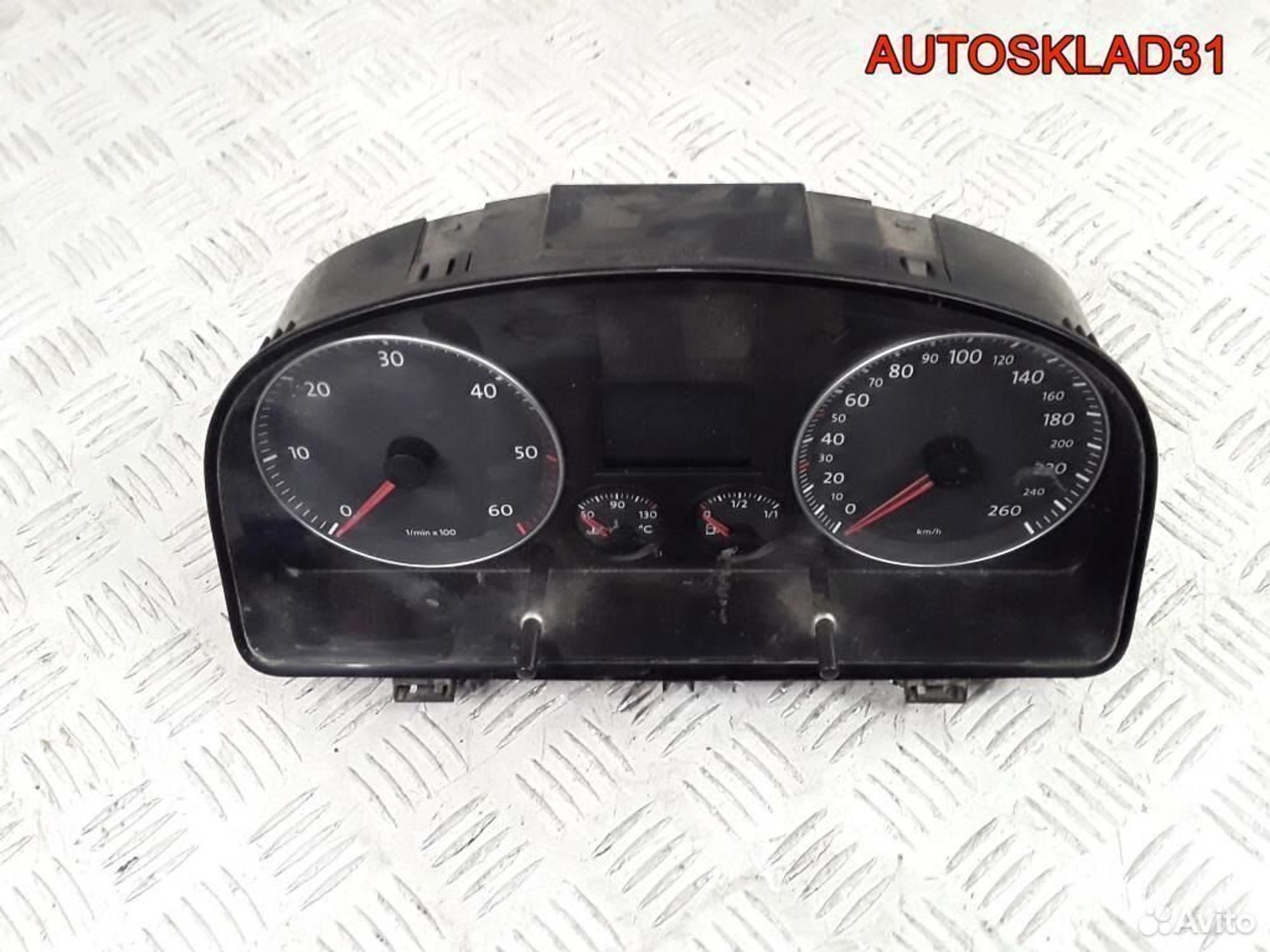 Панель приборов Volkswagen Caddy 3 BLS 1T0920864A, 3600 рублей, Дубовое