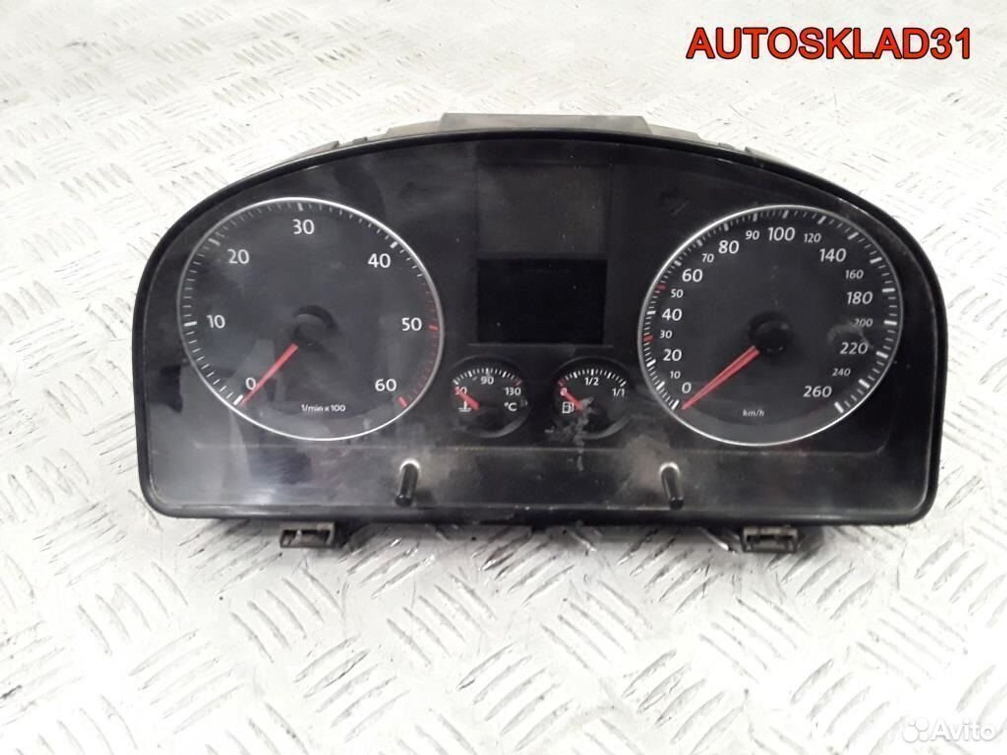 Панель приборов Volkswagen Caddy 3 BLS 1T0920864A, 3600 рублей, Дубовое