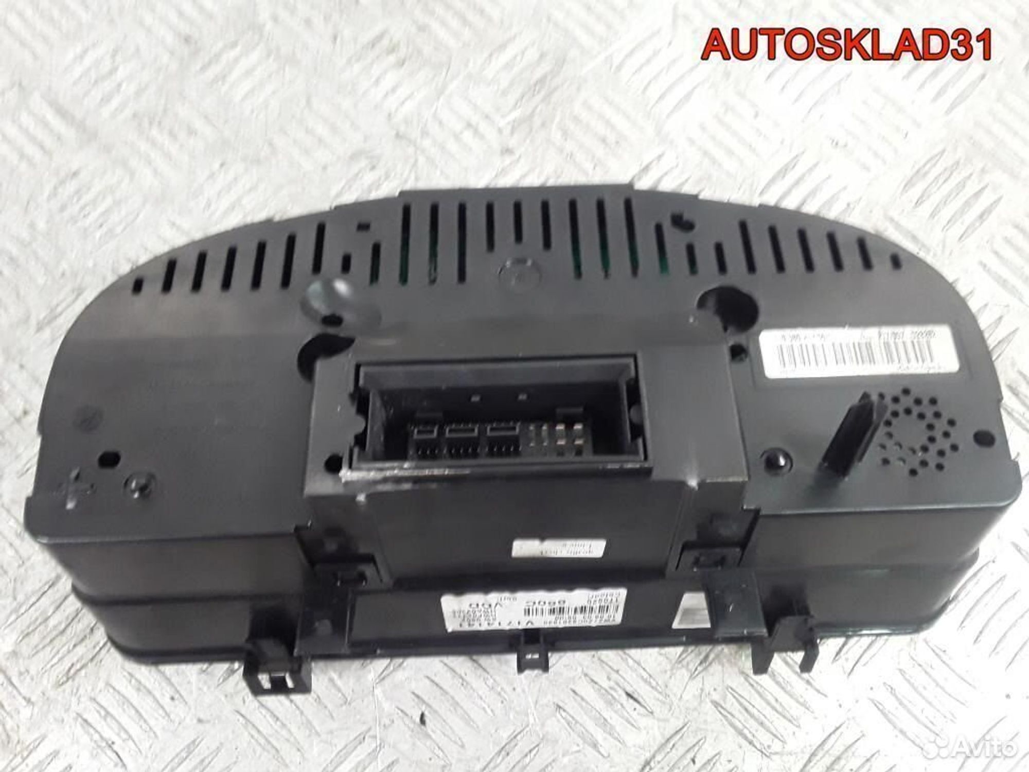 Панель приборов VW Touran 1T0920860C Дизель, 3600 рублей, Дубовое