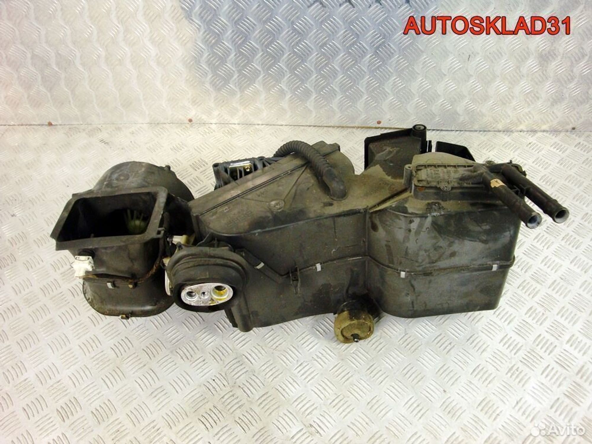 Корпус отопителя VW Passat B5 8D1820005E, 4100 рублей, Дубовое