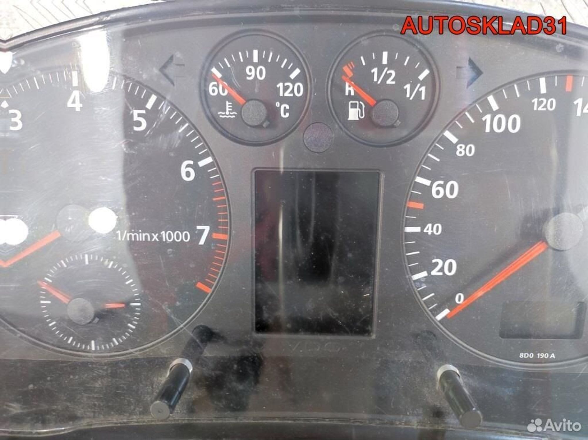Панель приборов Audi A4 B5 8D0919033 Бензин, 10200 рублей, Дубовое