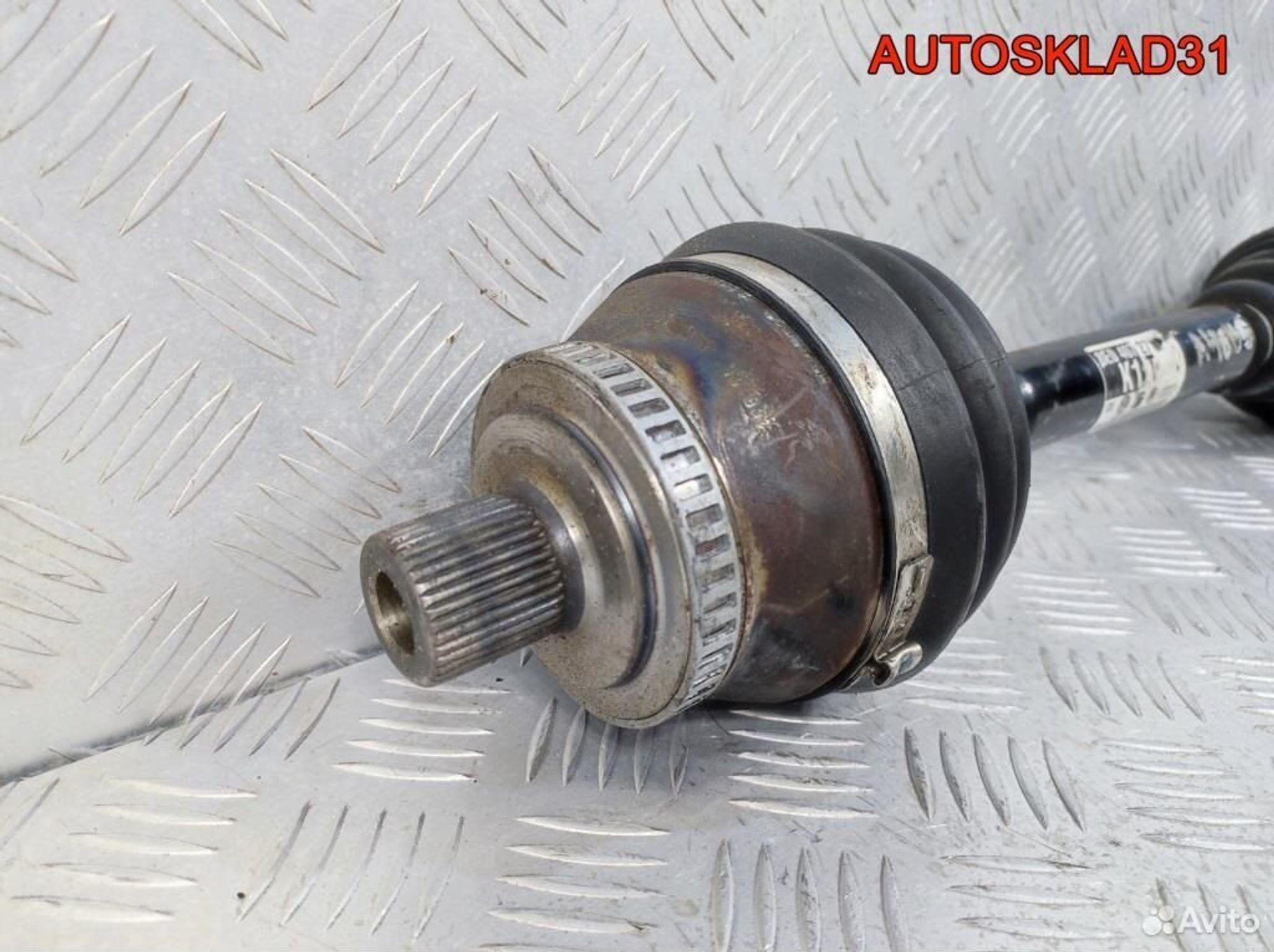 Полуось передняя левая Audi A4 B6 8E0407271T АКПП, 5200 рублей, Дубовое