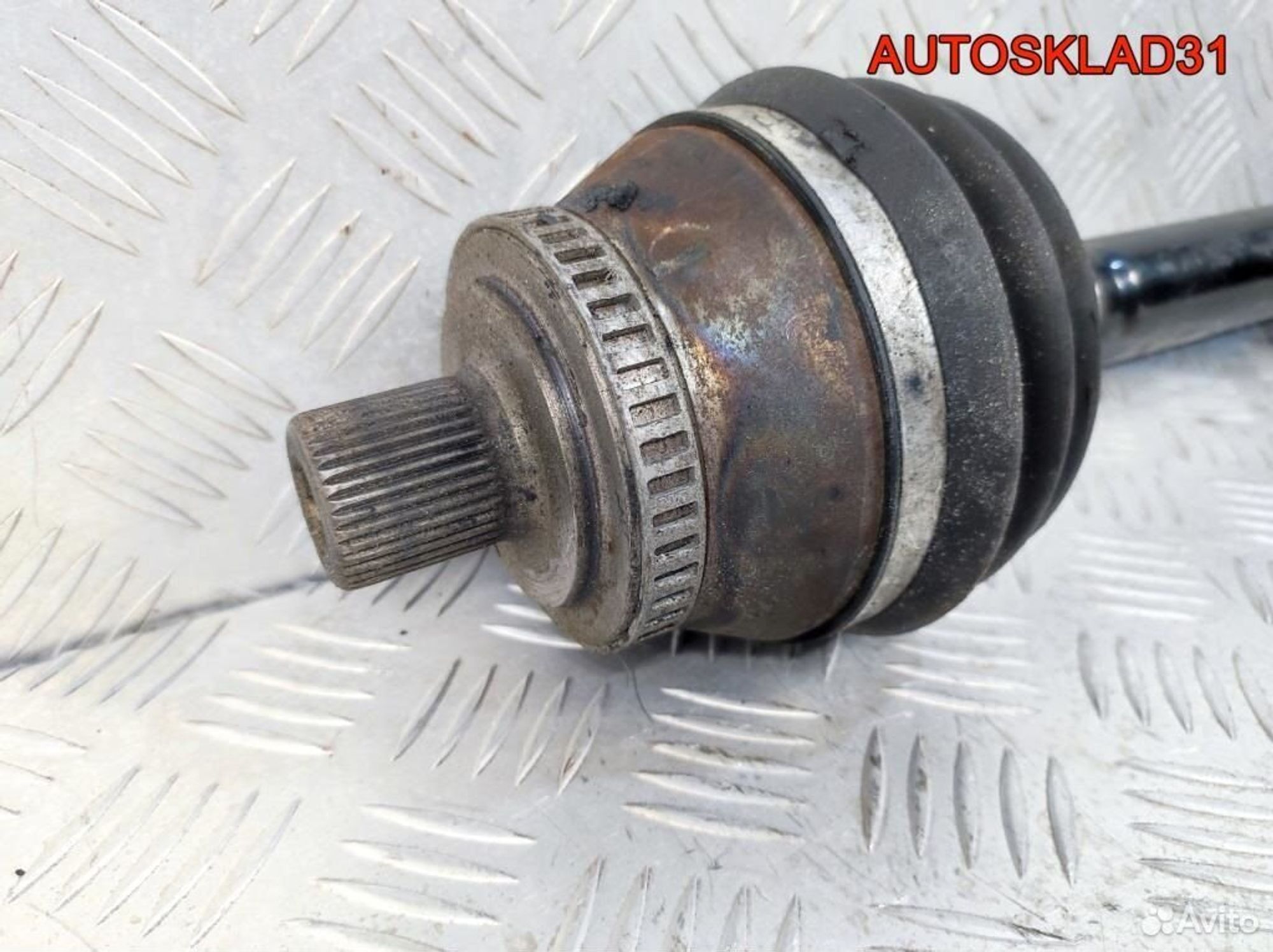 Полуось передняя левая Audi A4 B6 8E0407271T АКПП, 5200 рублей, Дубовое